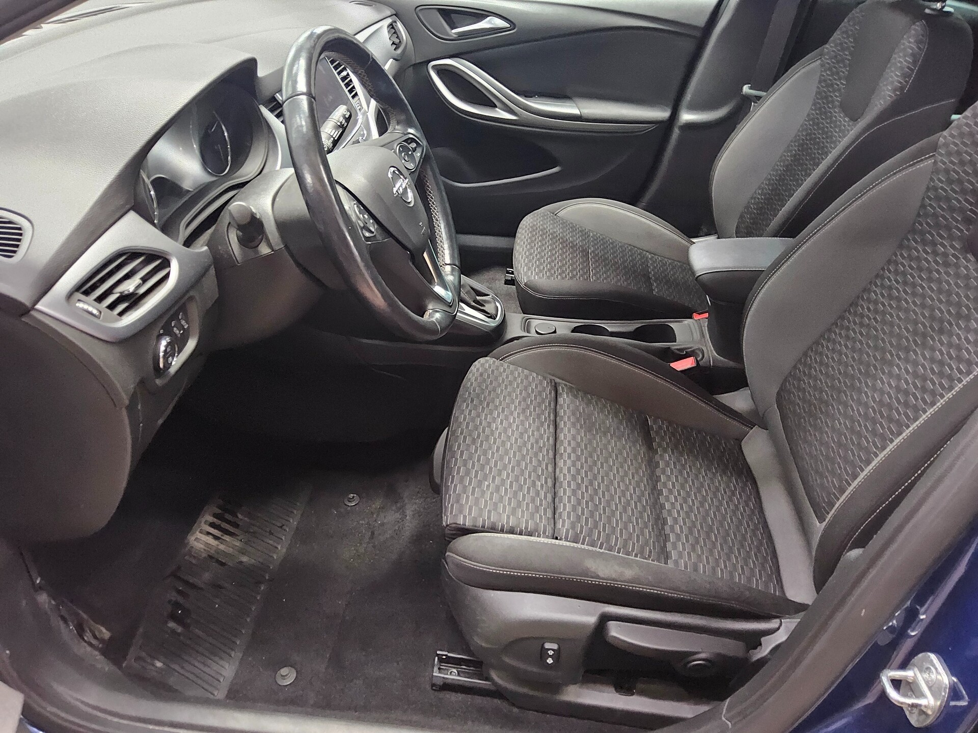 Opel Astra ST 1.5 D Business Elegance Navi LED PDC 8