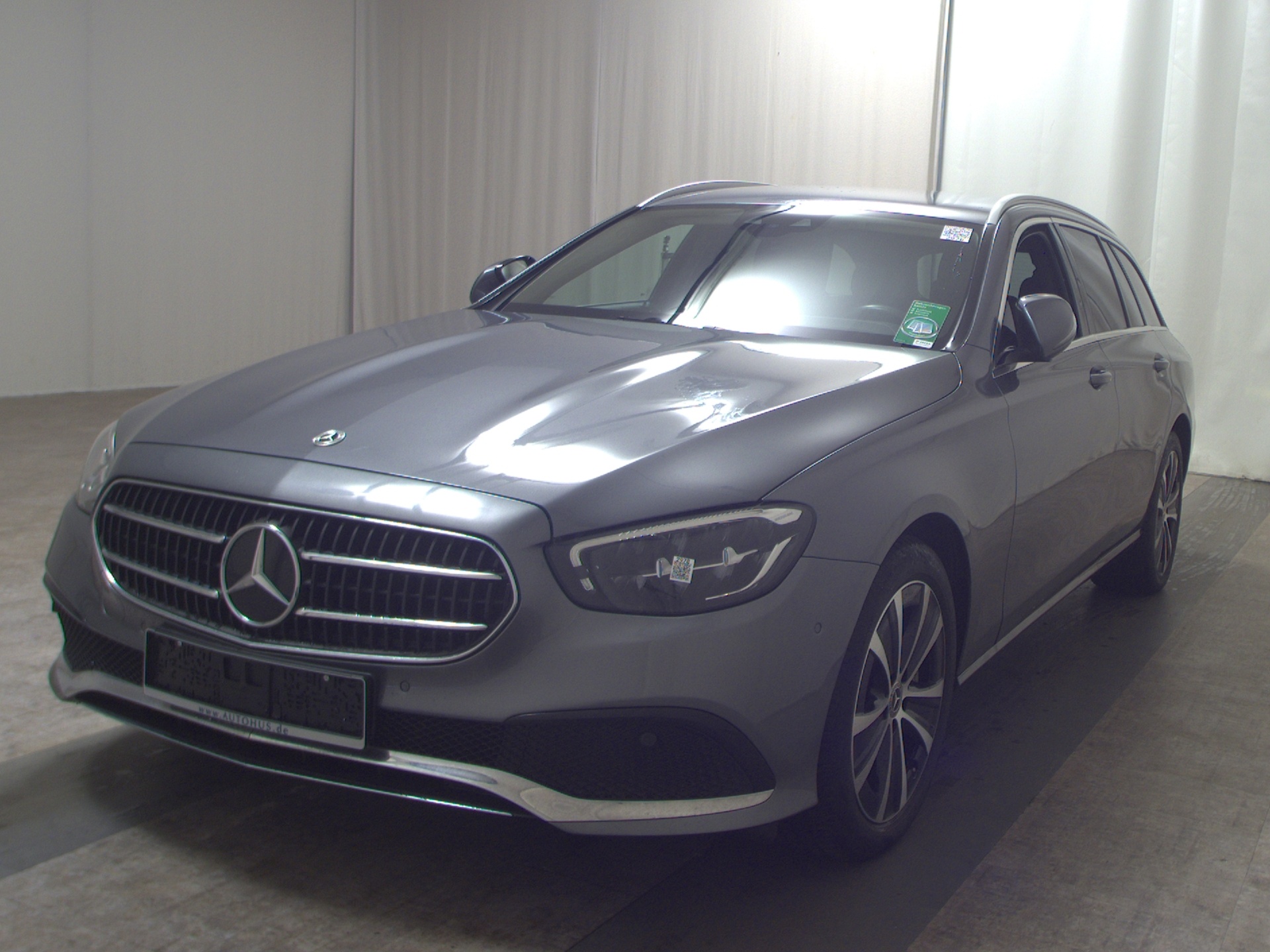 Mercedes-Benz E 300 T de Avantgarde Leder Navi Burmester HuD 2