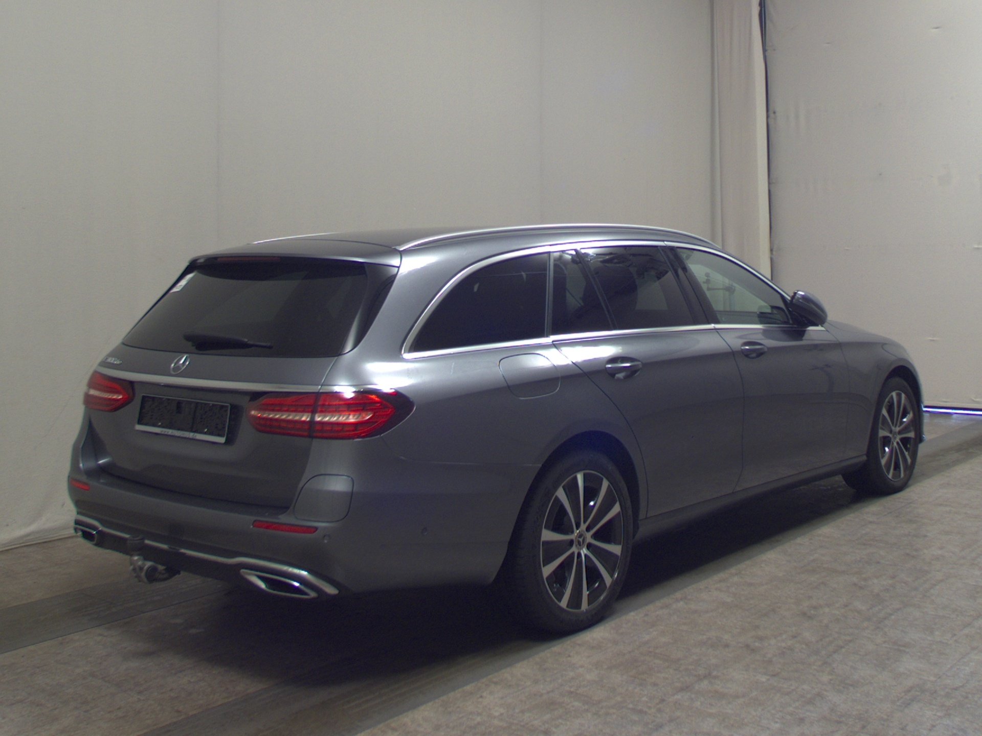 Mercedes-Benz E 300 T de Avantgarde Leder Navi Burmester HuD 4