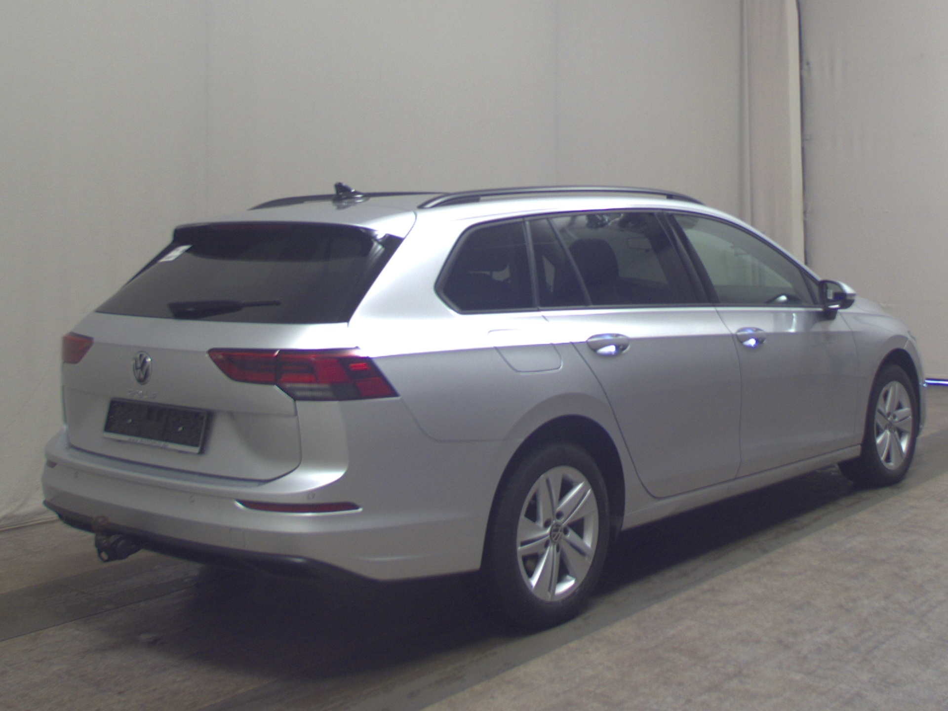 Volkswagen Golf-8 Var. 2.0 TDI Life Navi LED AID AHK ACC 4