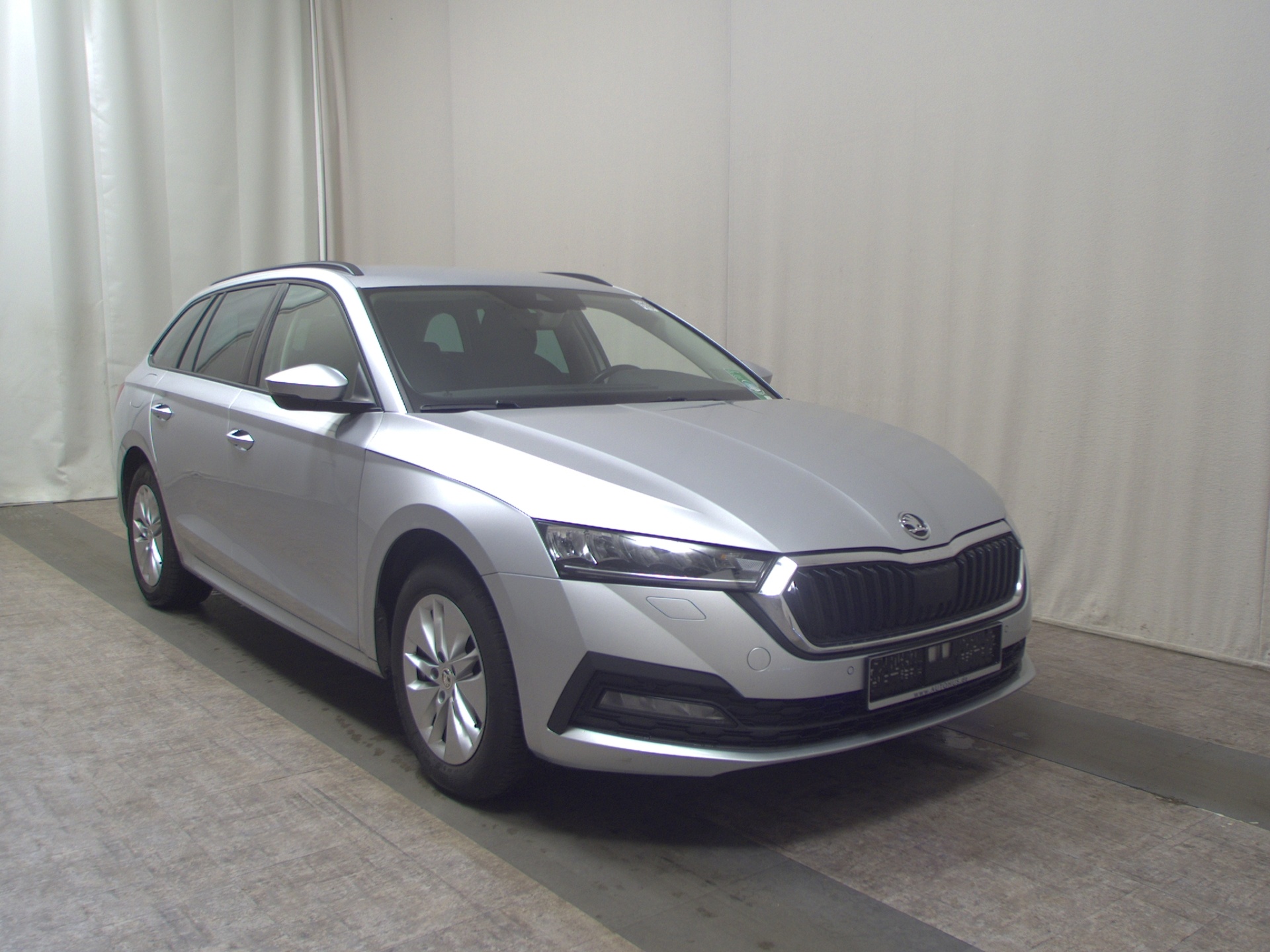 Skoda Octavia Kombi 2.0 TDI Ambition Navi LED vc AHK 3