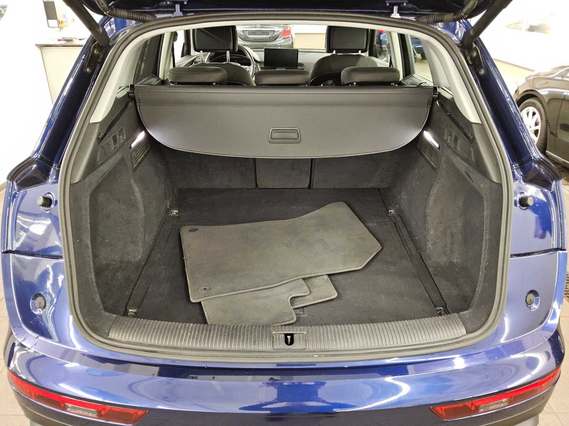 Audi Q5 35 TDI Navi LED virtual+ RfK PDC Shz 12