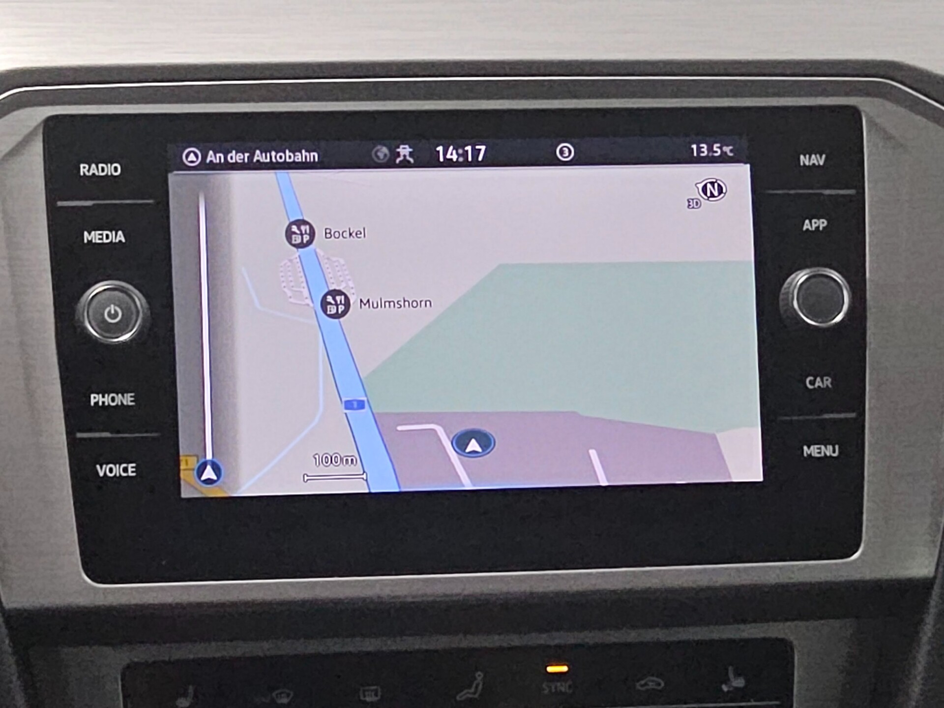 Volkswagen Passat Var. 2.0 TDI Navi LED RFK AHK Shz PDC 7