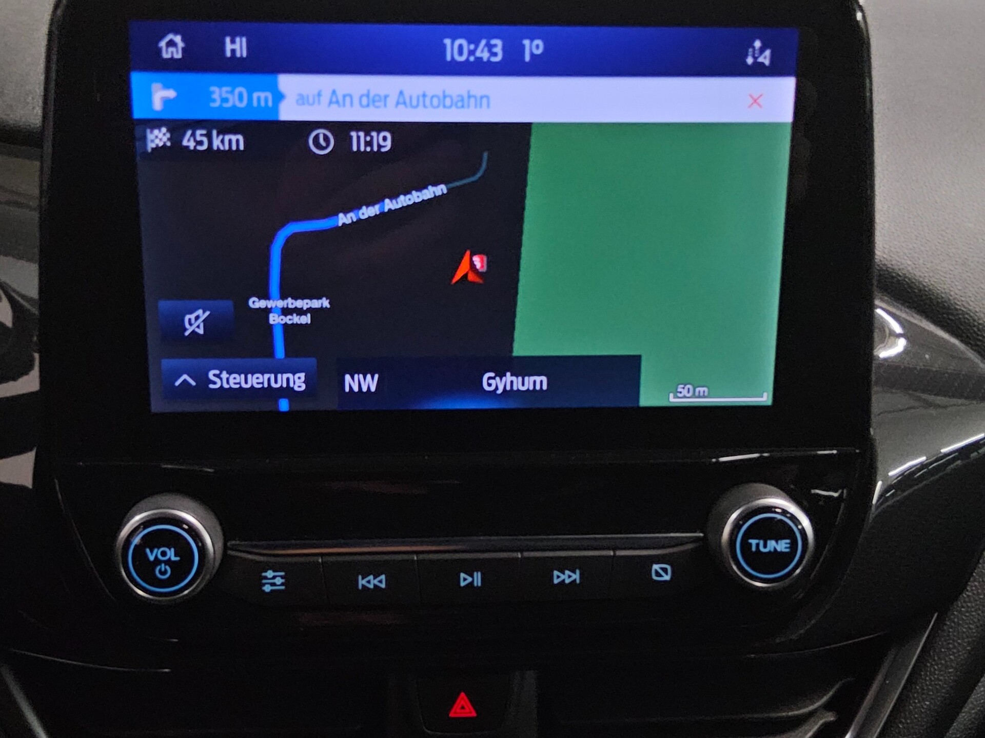 Ford Fiesta 1.0 EB ST-Line Navi LED ACC Shz PDC BT 7