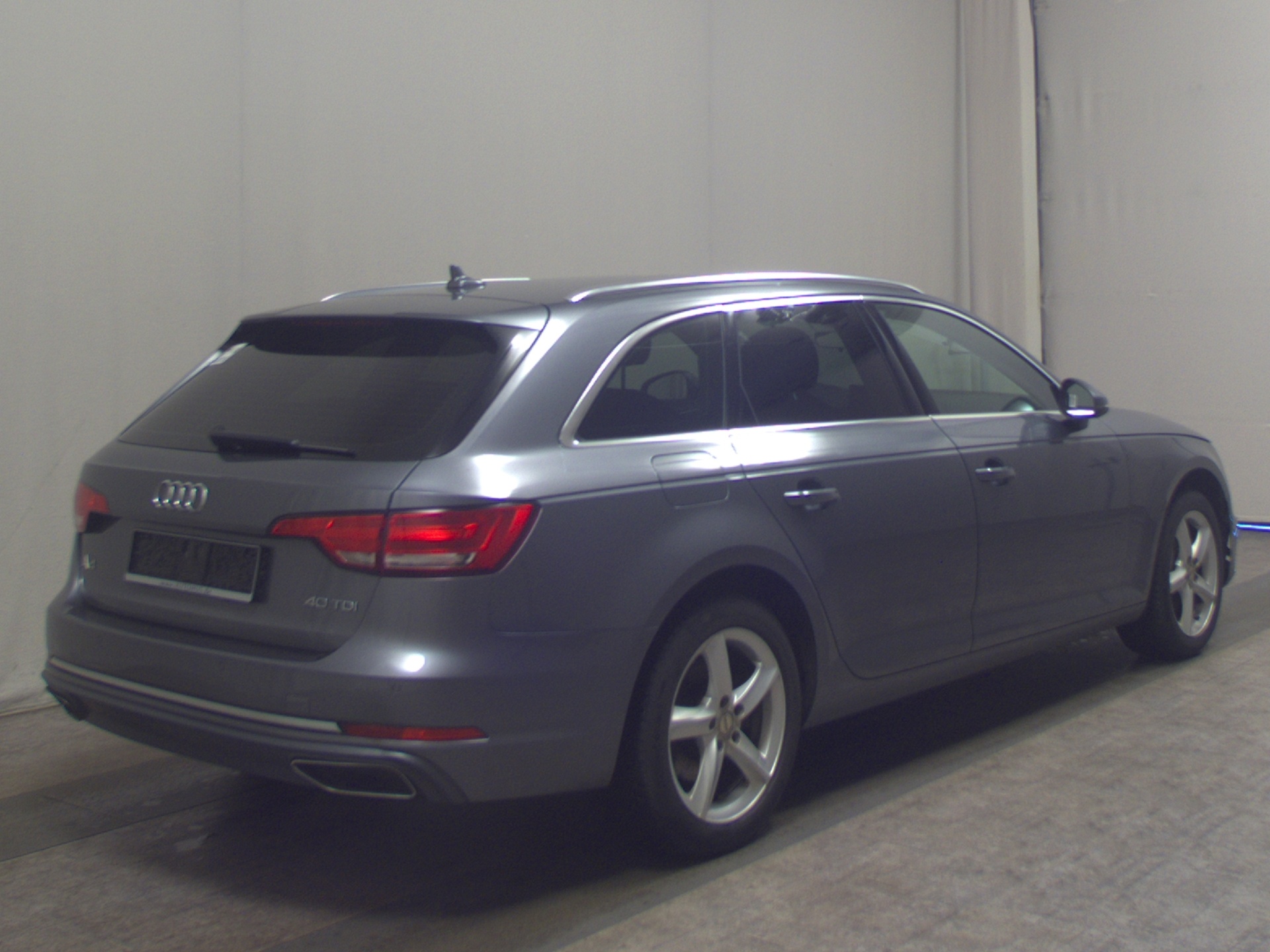 Audi A4 Avant 40 TDI sport Navi Xenon AHK 4