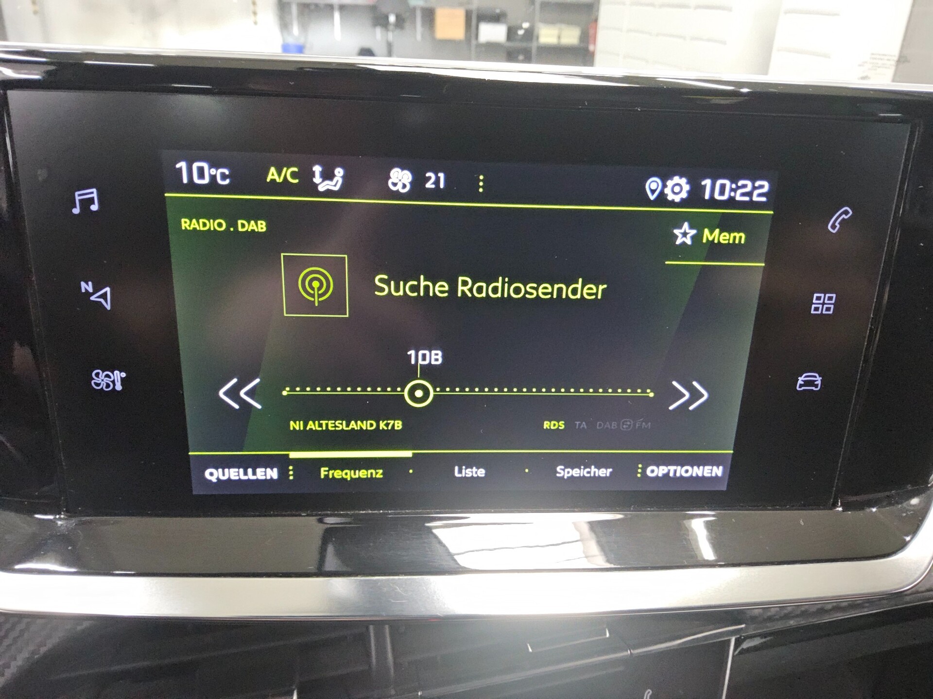 Peugeot 2008 1.5 BlueHDi 130 Allure T-Leder LED RfK ACC 8