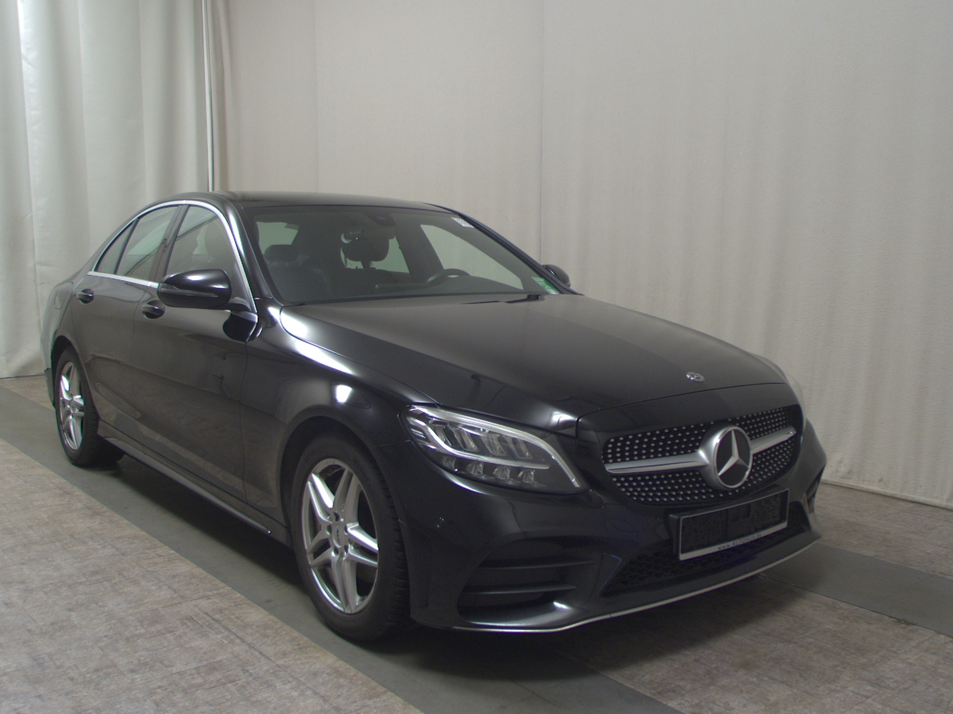 Mercedes-Benz C 200 AMG-Line Navi LED Distronic+ 3