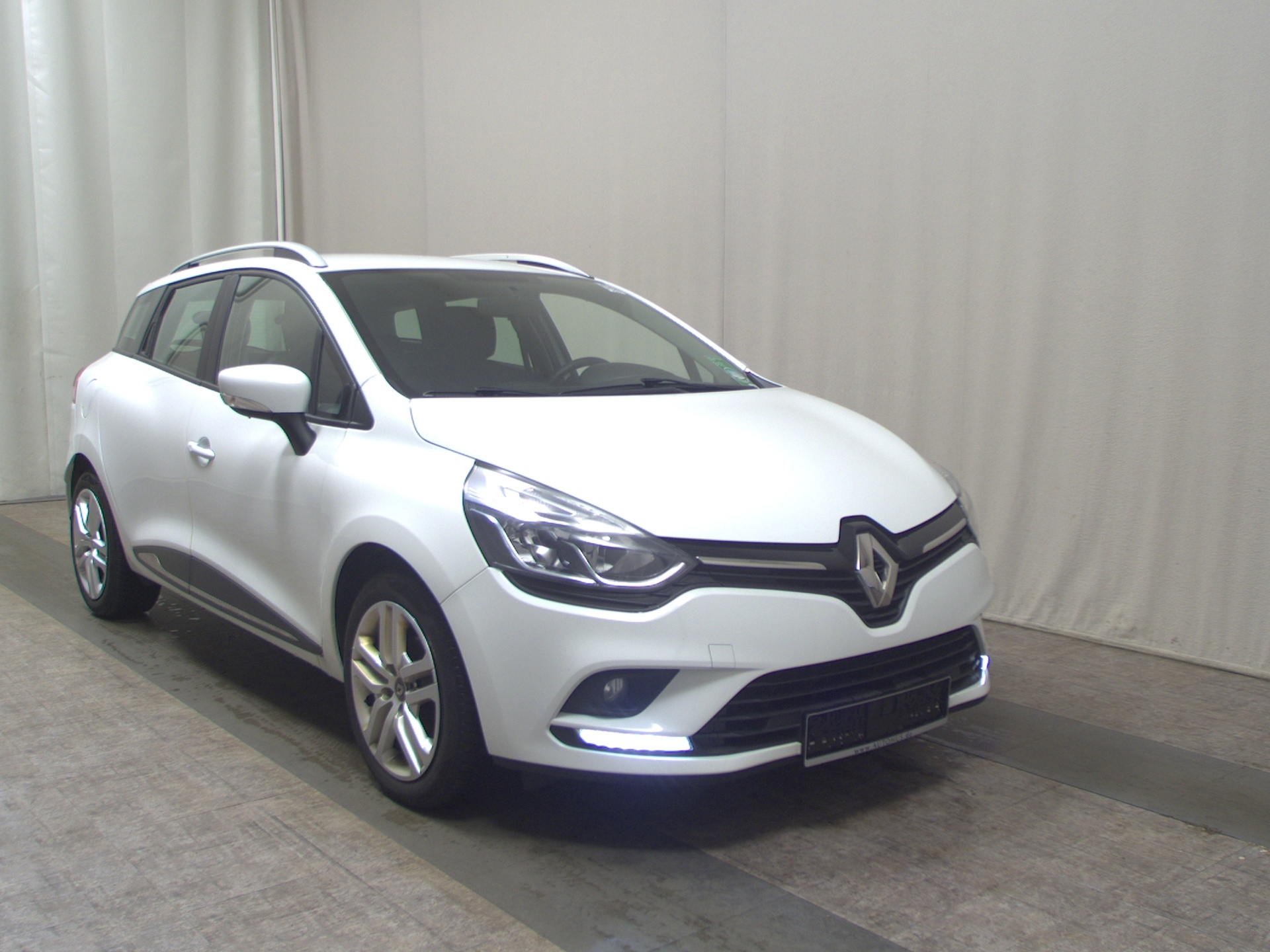 Renault Clio 0.9 TCe Navi Shz PDC BT Klima 3