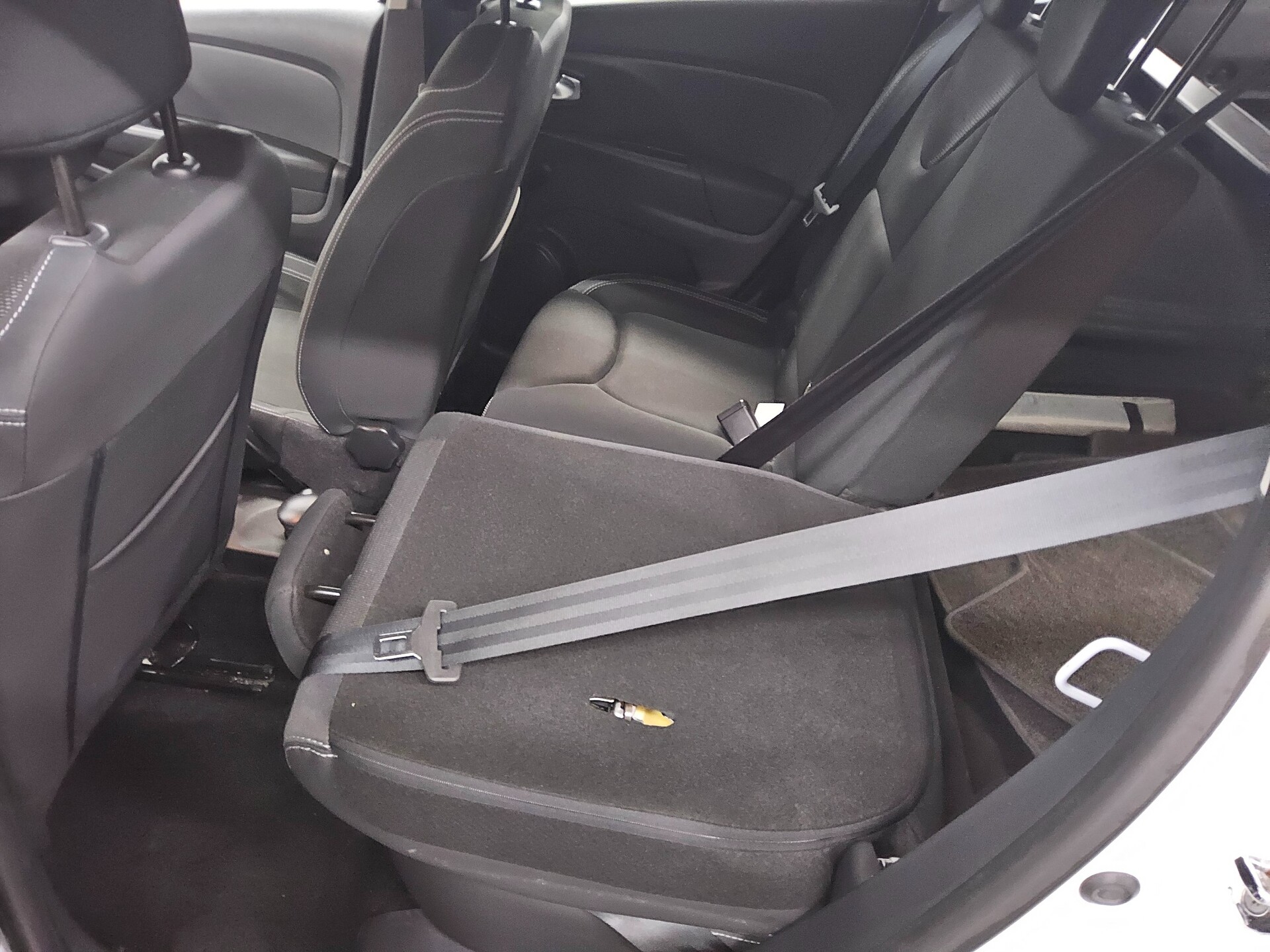 Renault Clio 0.9 TCe Navi Shz PDC BT Klima 12