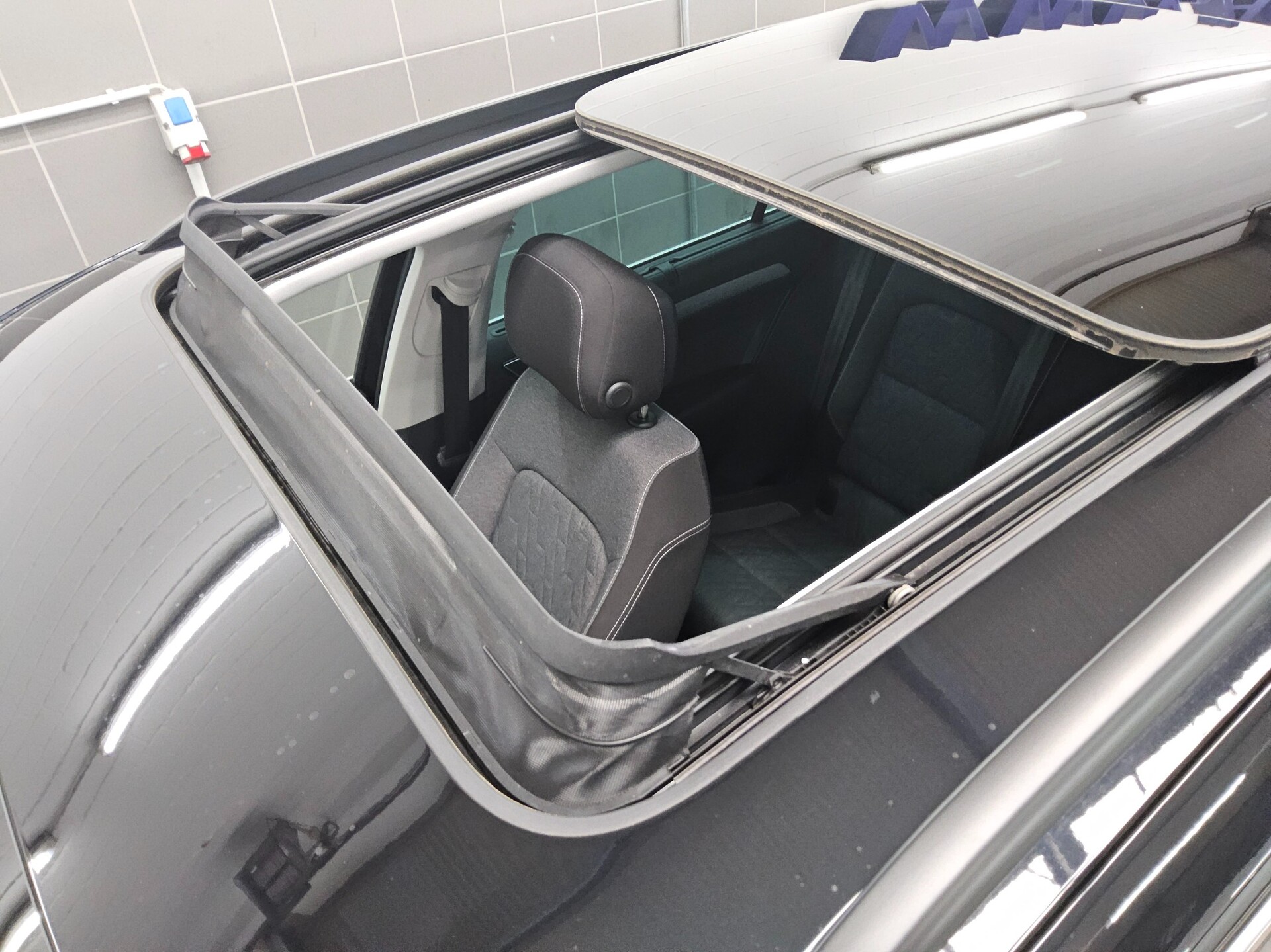 Volkswagen Passat Var. 2.0 TDI Business Navi LED Pano AHK 11