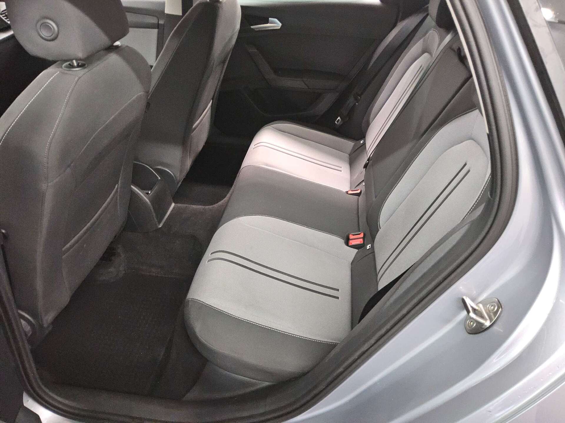 Seat Leon Sportstourer 2.0 TDI Style Navi LED vc PDC 13