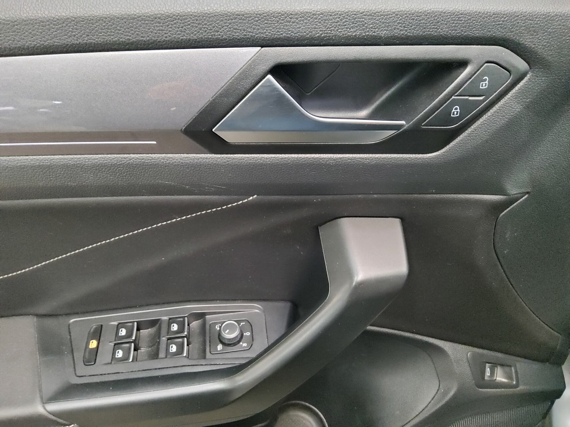 Volkswagen T-Roc 2.0 TDI Style 2-Sitzer Navi LED AID RfK 10