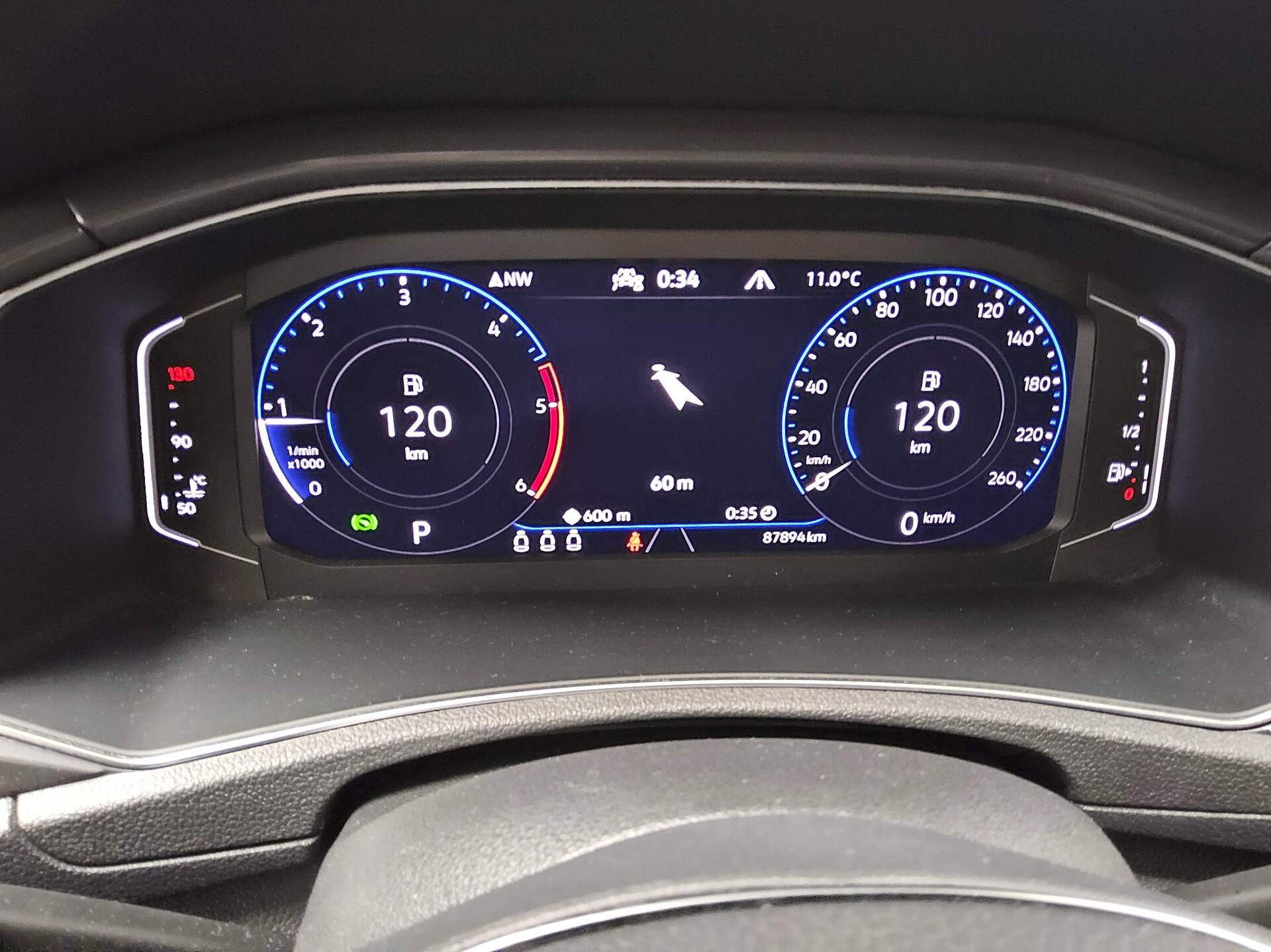 Volkswagen T-Roc 2.0 TDI Sport Navi LED AID RfK ACC StHzg 7