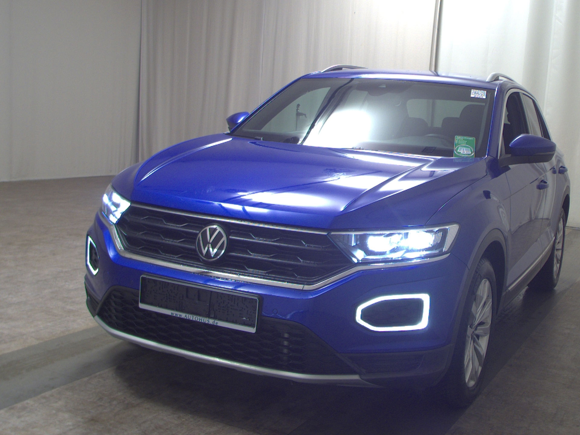 Volkswagen T-Roc 2.0 TDI Sport Navi LED AID RfK ACC StHzg 2