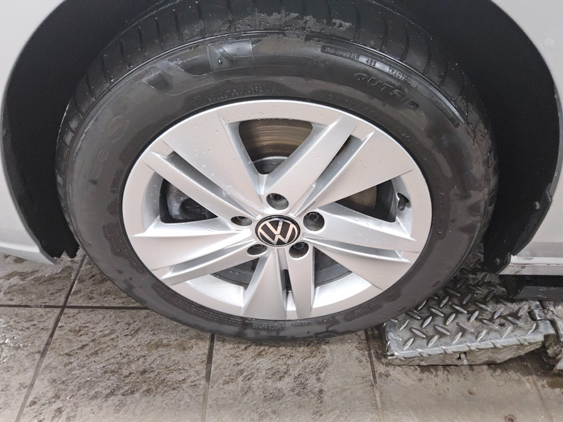 Volkswagen Golf-8 Var. 2.0 TDI Life Navi LED AID ACC Shz 11