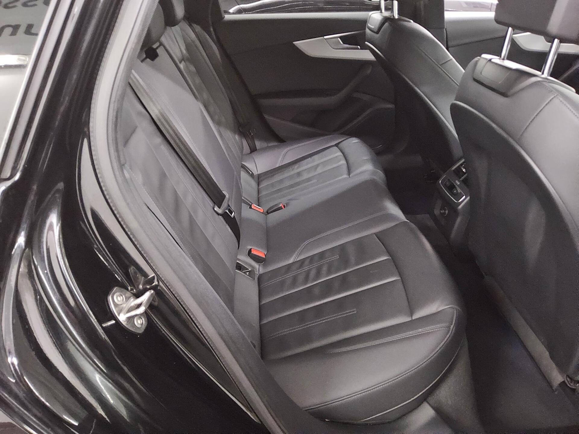 Audi A4 Avant 35 TFSI S-Line Leder Navi LED Sound RFK 13