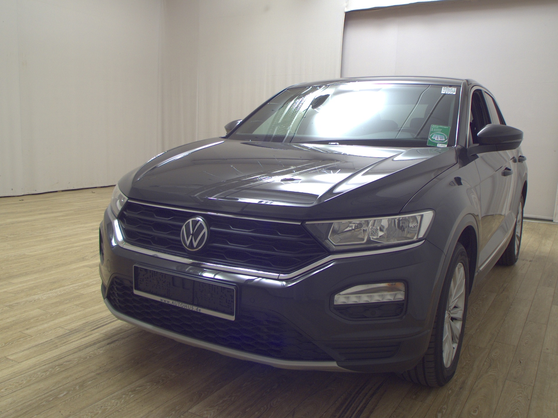 Volkswagen T-Roc 2.0 TDI Sport Navi StandHzg PDC Shz 2