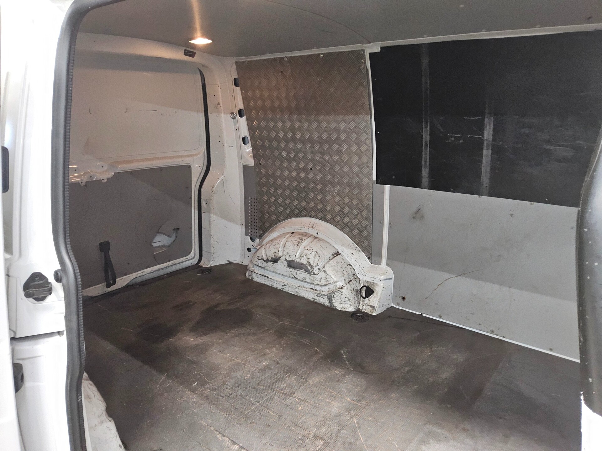 Volkswagen T6 Transporter 2.0 TDI 3-Sitzer Navi AHK PDC 12