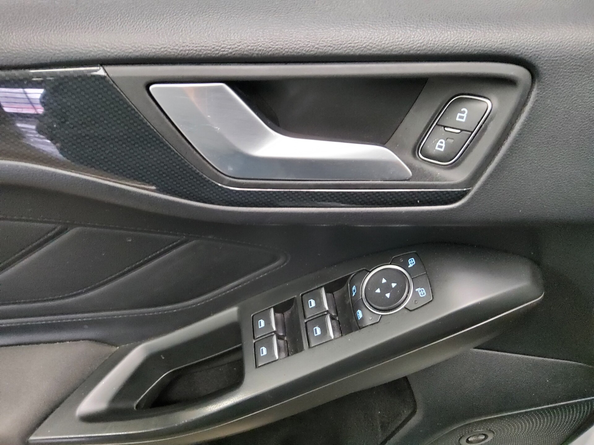 Ford Focus Turnier 2.0 EB ST-Line Navi LED RfK B&O 9