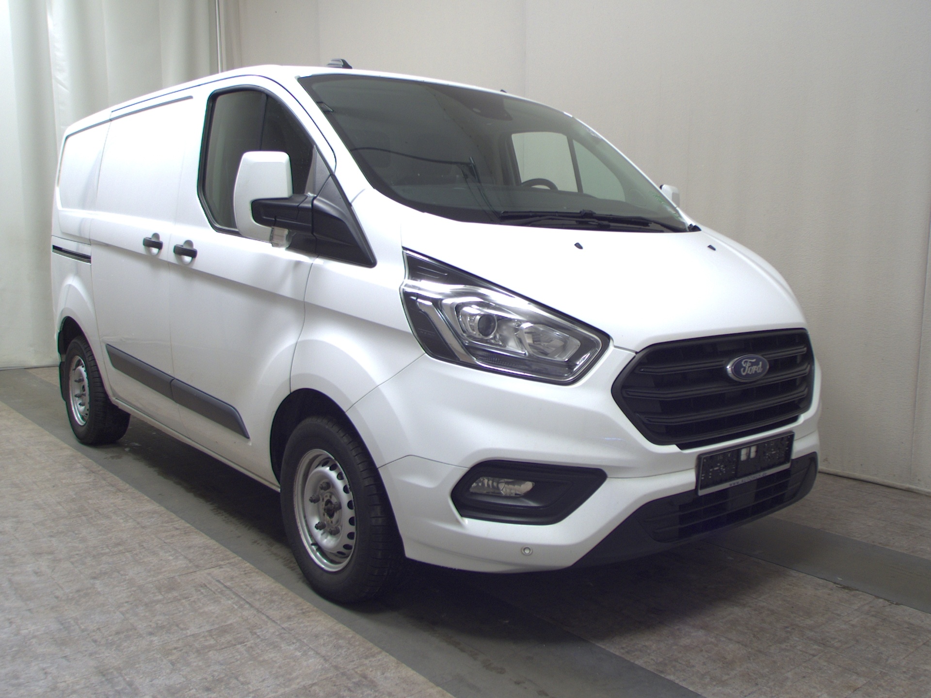 Ford Transit Custom 2.0 TDCi Trend 3-Sitze Regale Nav 3