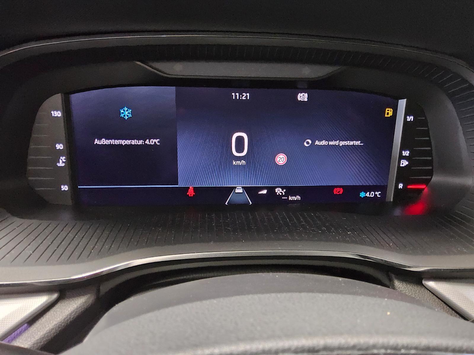 Skoda Octavia Kombi 2.0 TDI Style Navi LED Virtual RFK 8