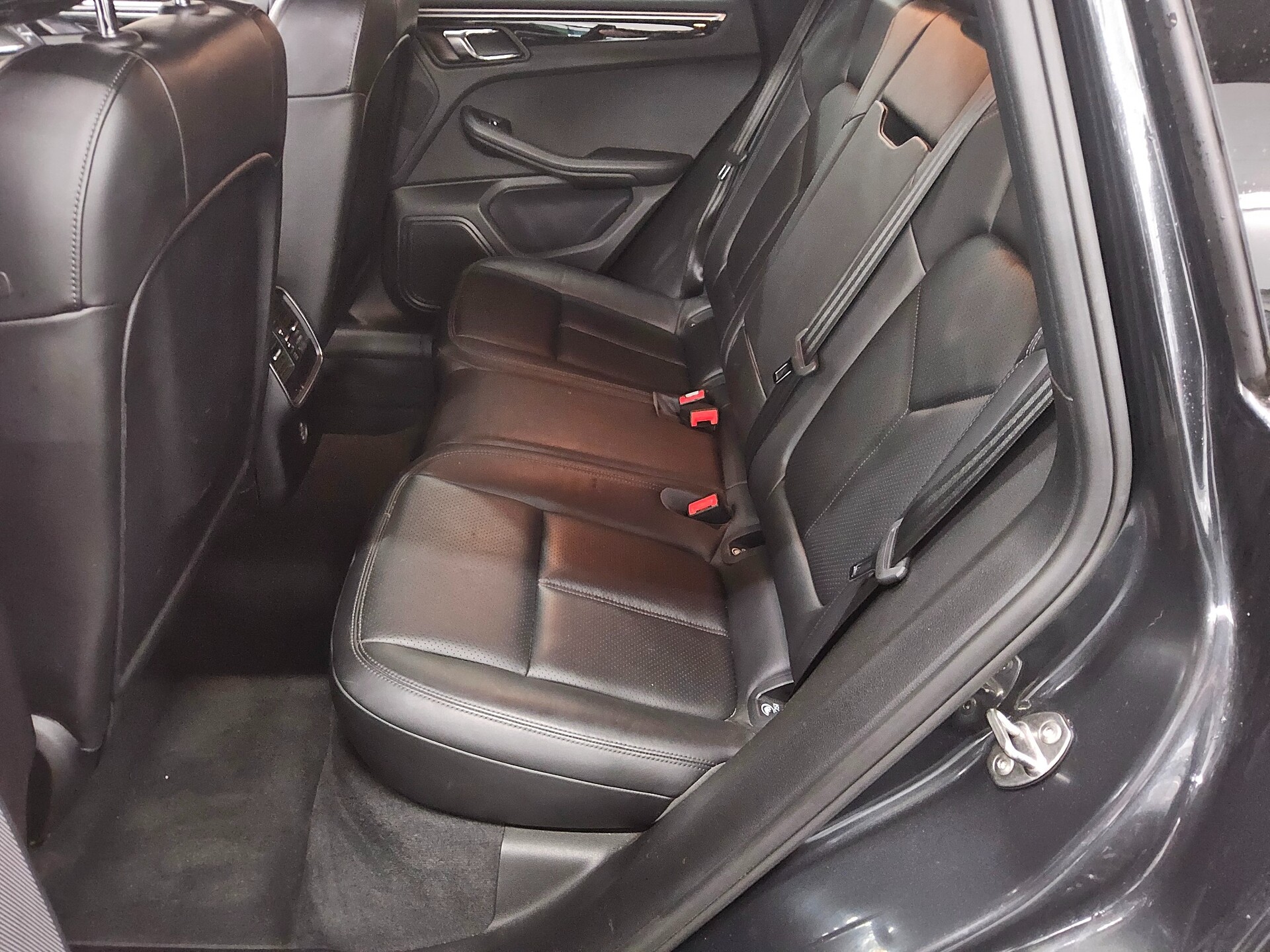 Porsche Macan S Leder Navi Xenon 360° Memory 13