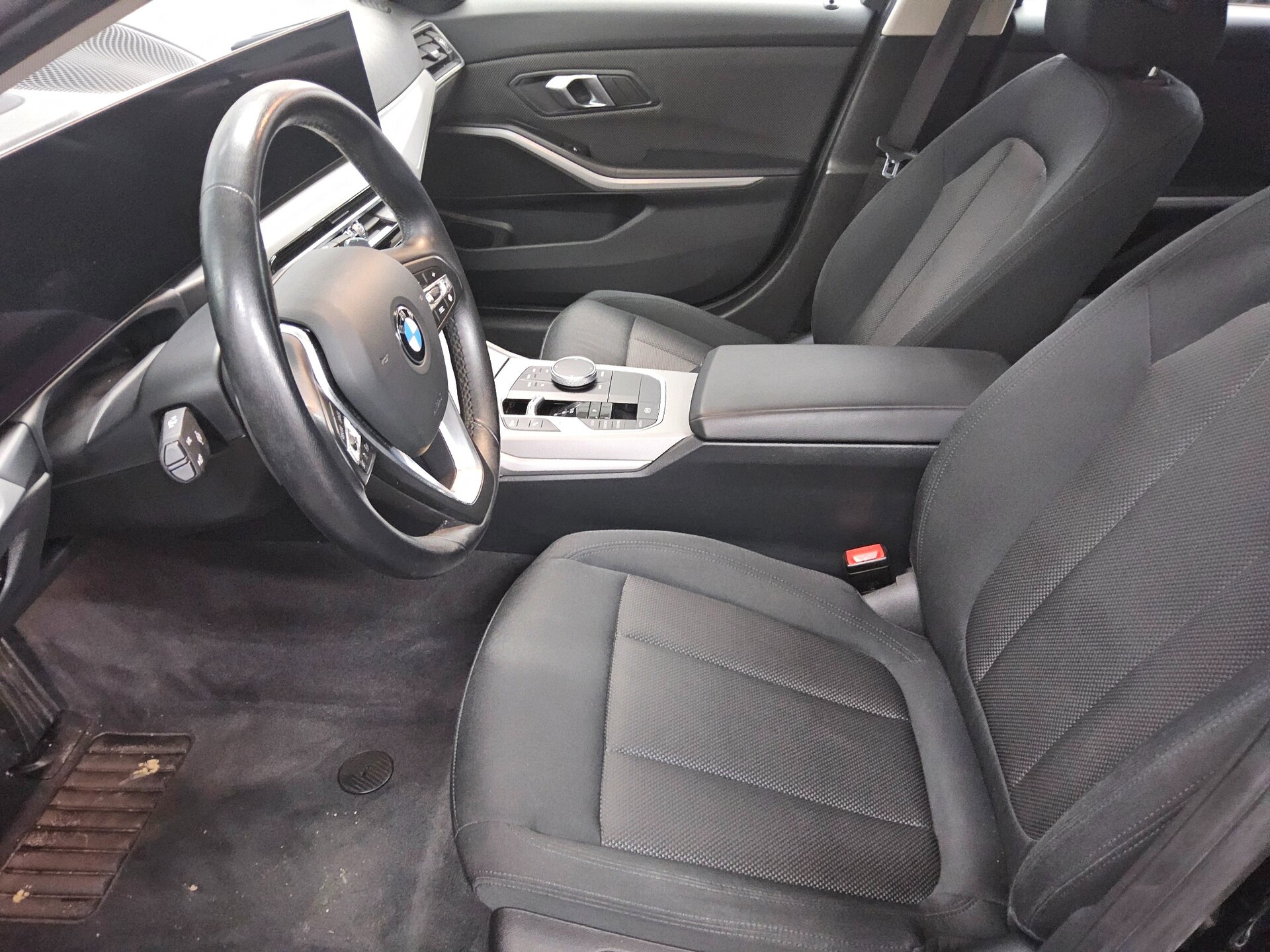 BMW 320dA Touring Navi LED Curved HuD LC Pro 9