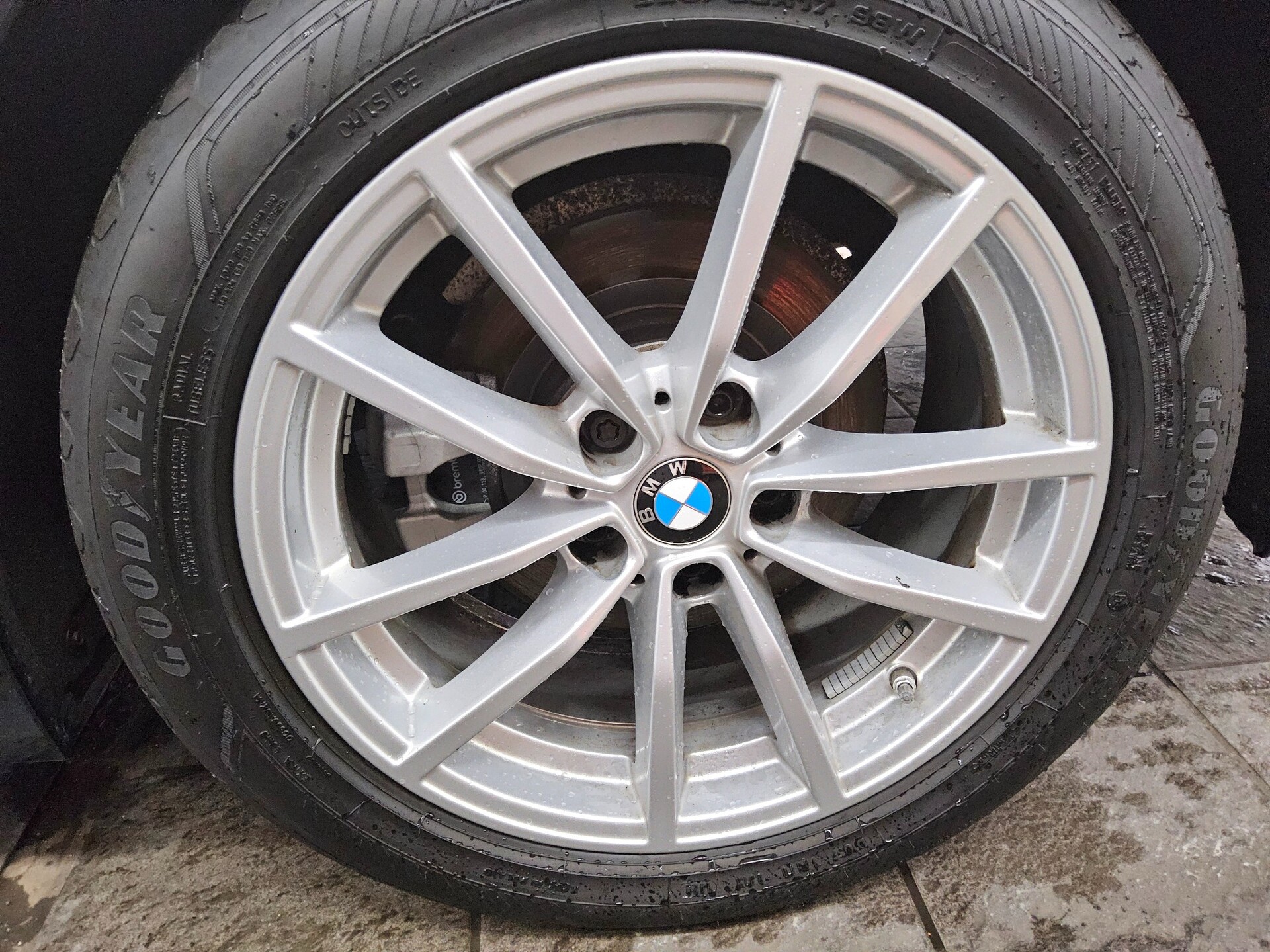 BMW 320dA Touring Navi LED Curved HuD LC Pro 11