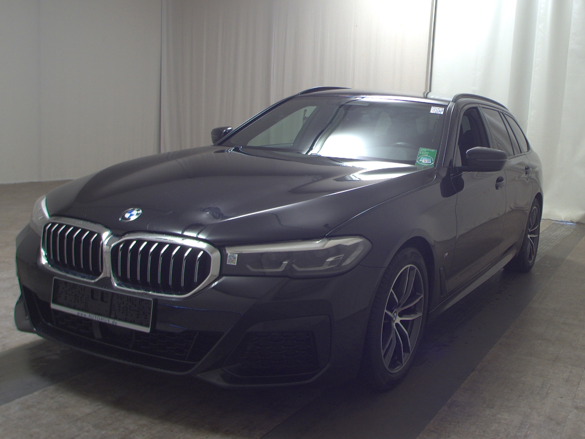BMW 520dA Touring M-Sport Leder Navi LED LC prof. 2