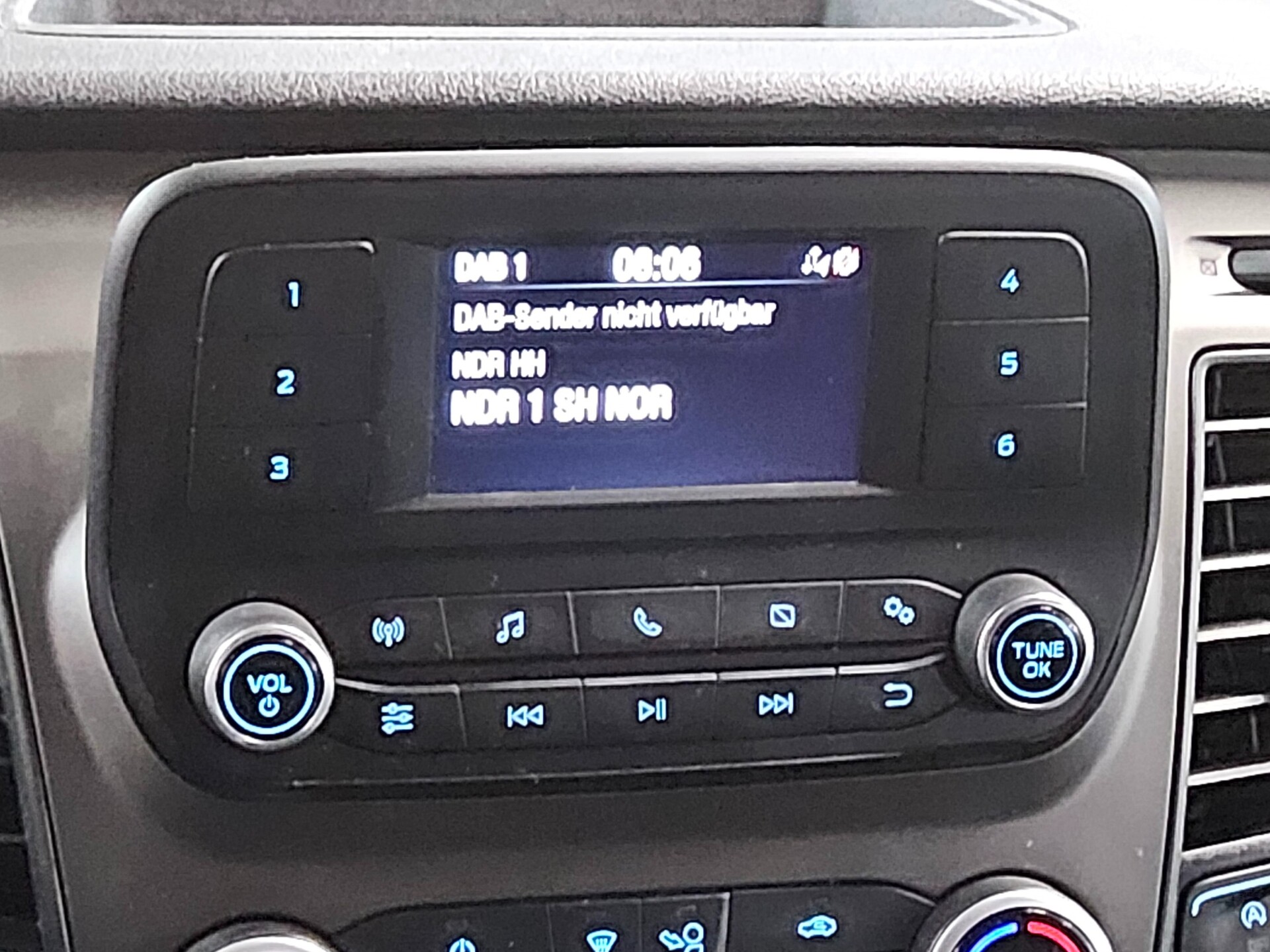 Ford Transit Custom 2.0 TDCi Trend Leder 9-Sitze PDC 7