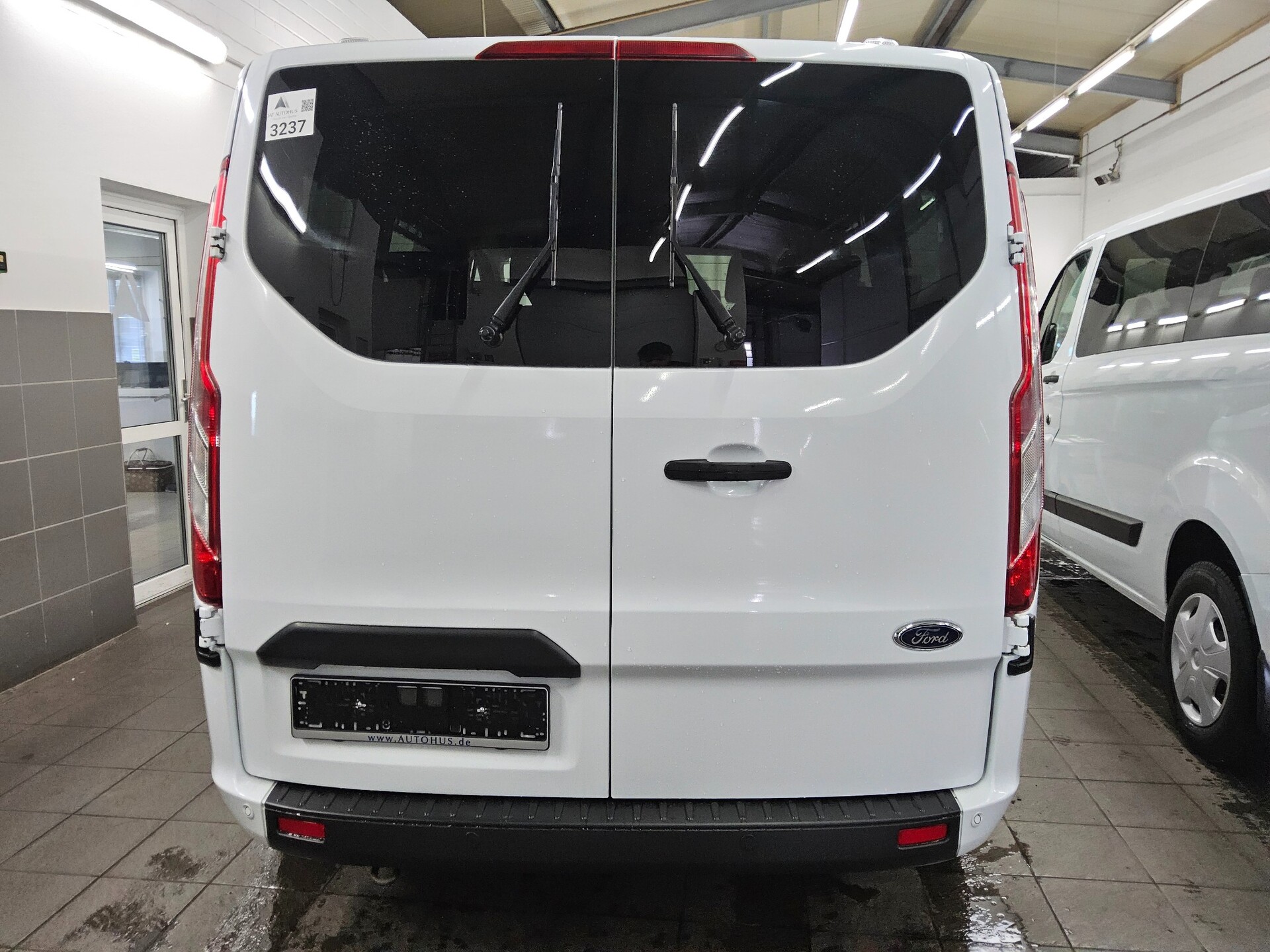 Ford Transit Custom 2.0 TDCi Trend Leder L1 9-Sitze 10
