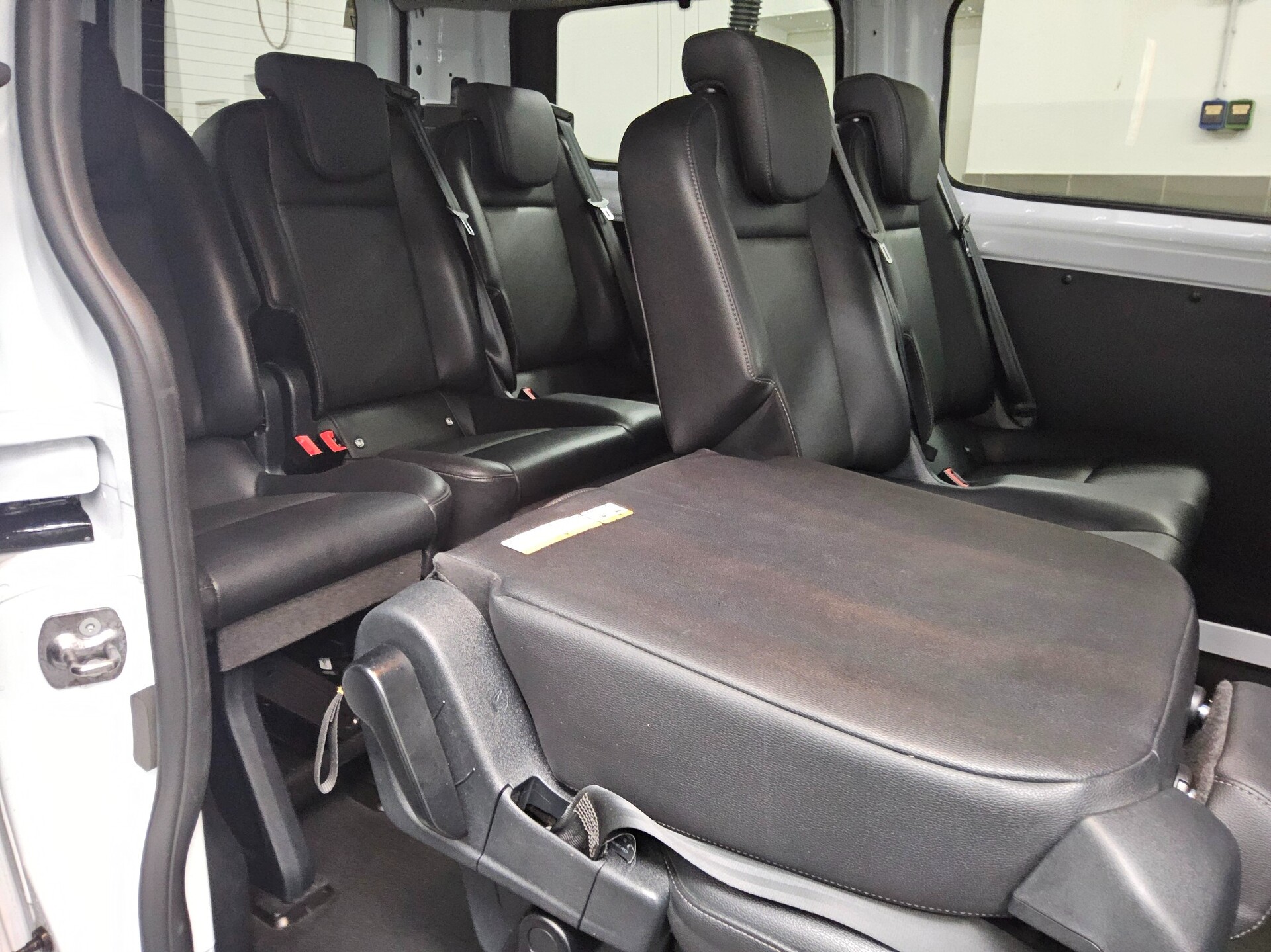 Ford Transit Custom 2.0 TDCi Trend Leder L1 9-Sitze 12