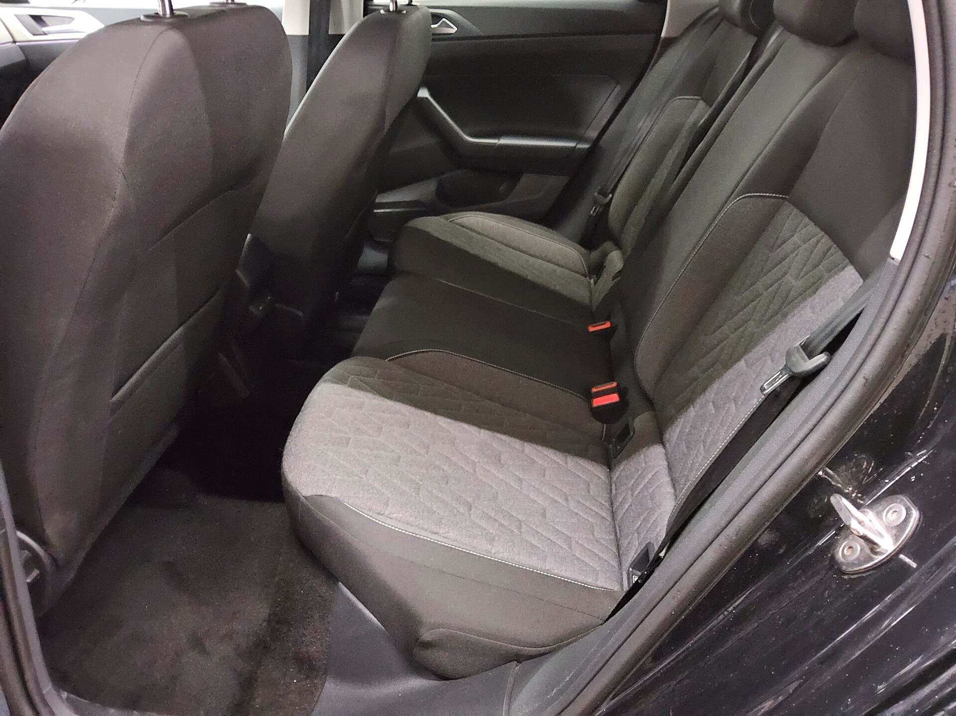 Volkswagen Taigo 1.0 TSI Move Navi DC LED PDC DAB 13