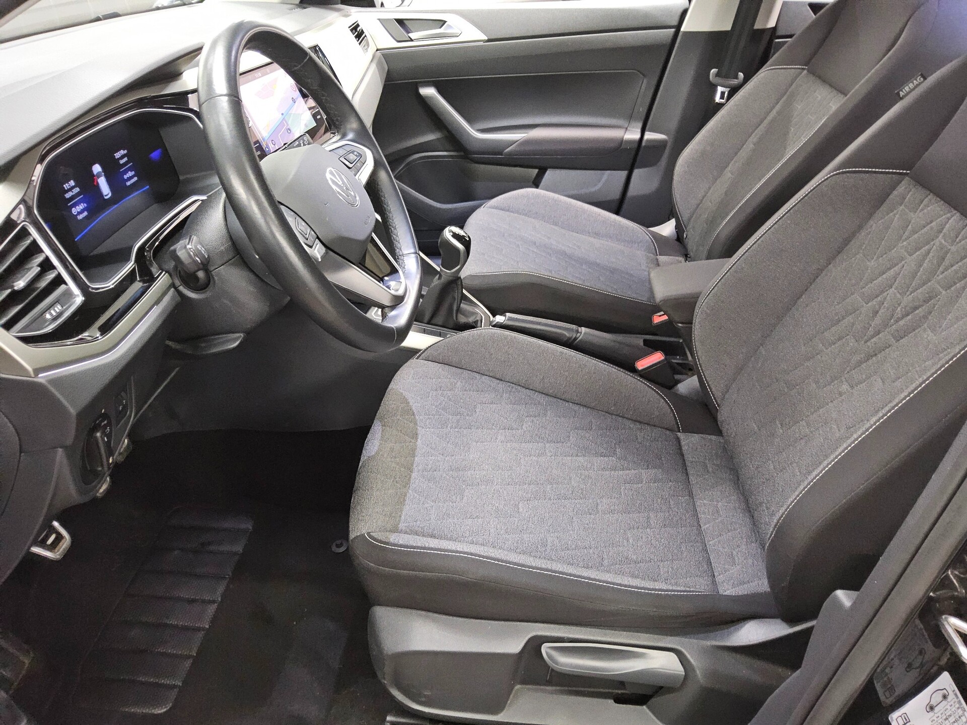 Volkswagen Taigo 1.0 TSI Move Navi LED DC SHZ DAB PDC 9