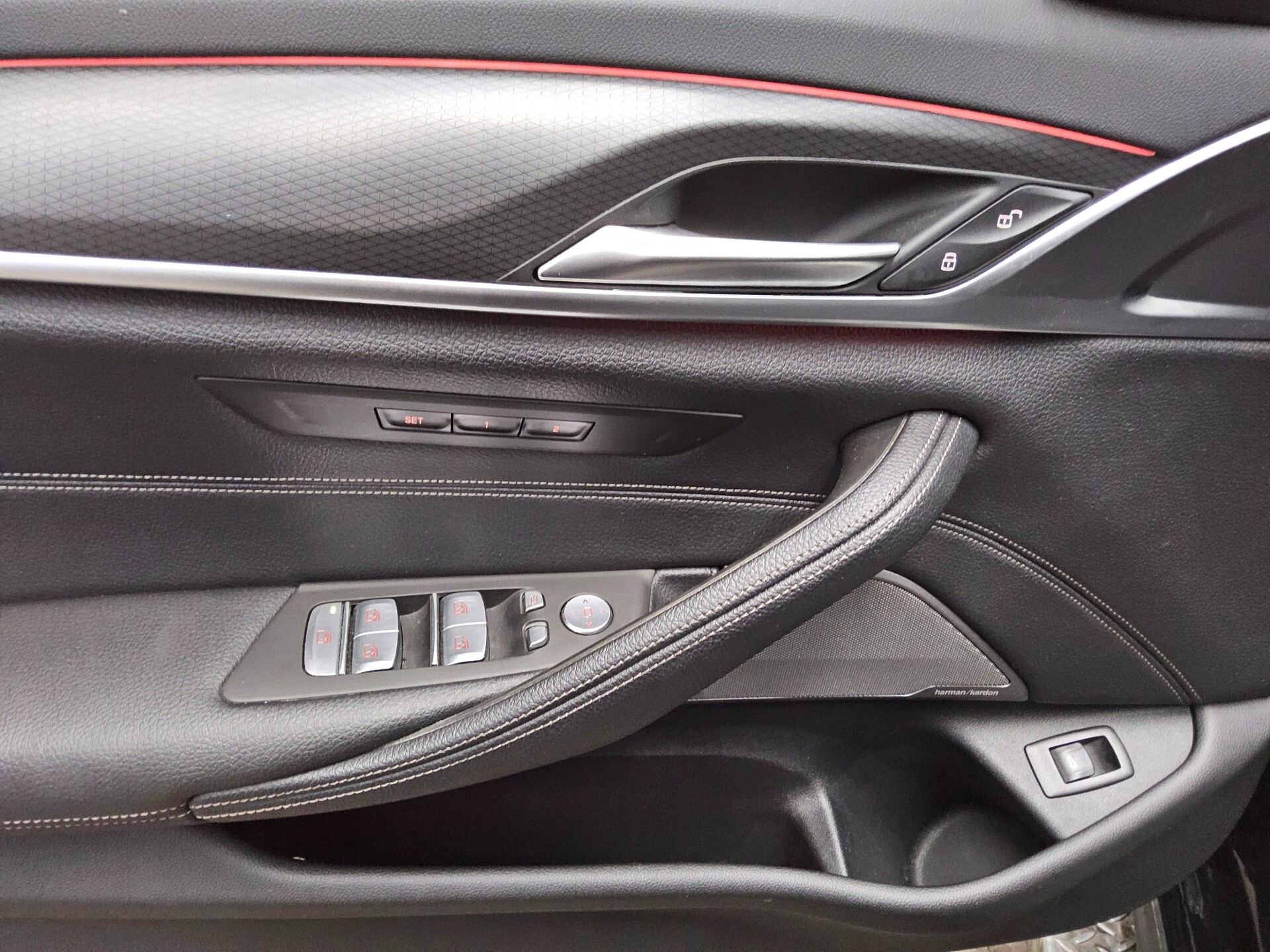 BMW 530dA Touring M-Sport Navi LC Prof H/K Pano RFK 10