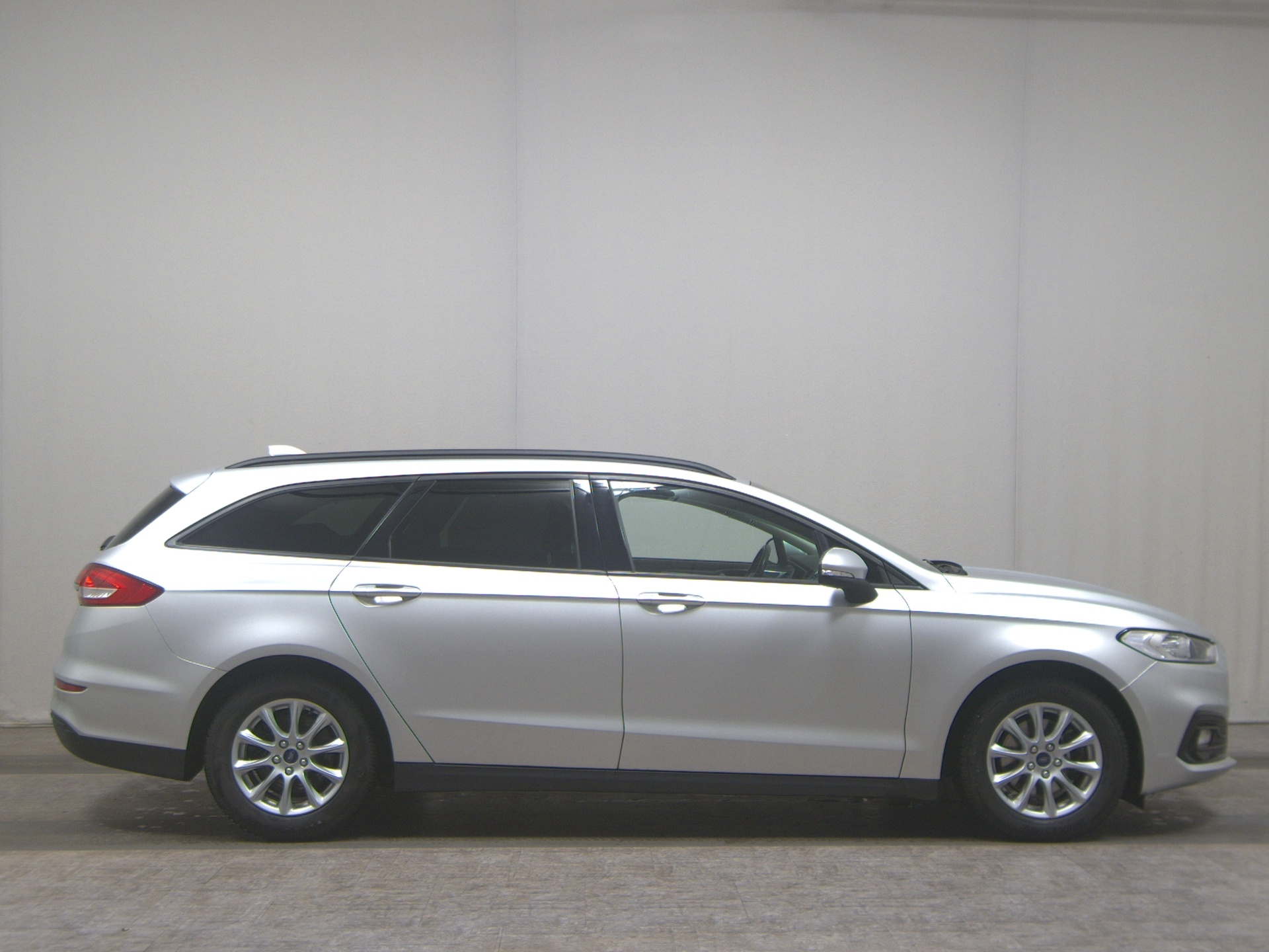 Ford Mondeo Turnier 2.0 EB Trend Navi Pano SHZ