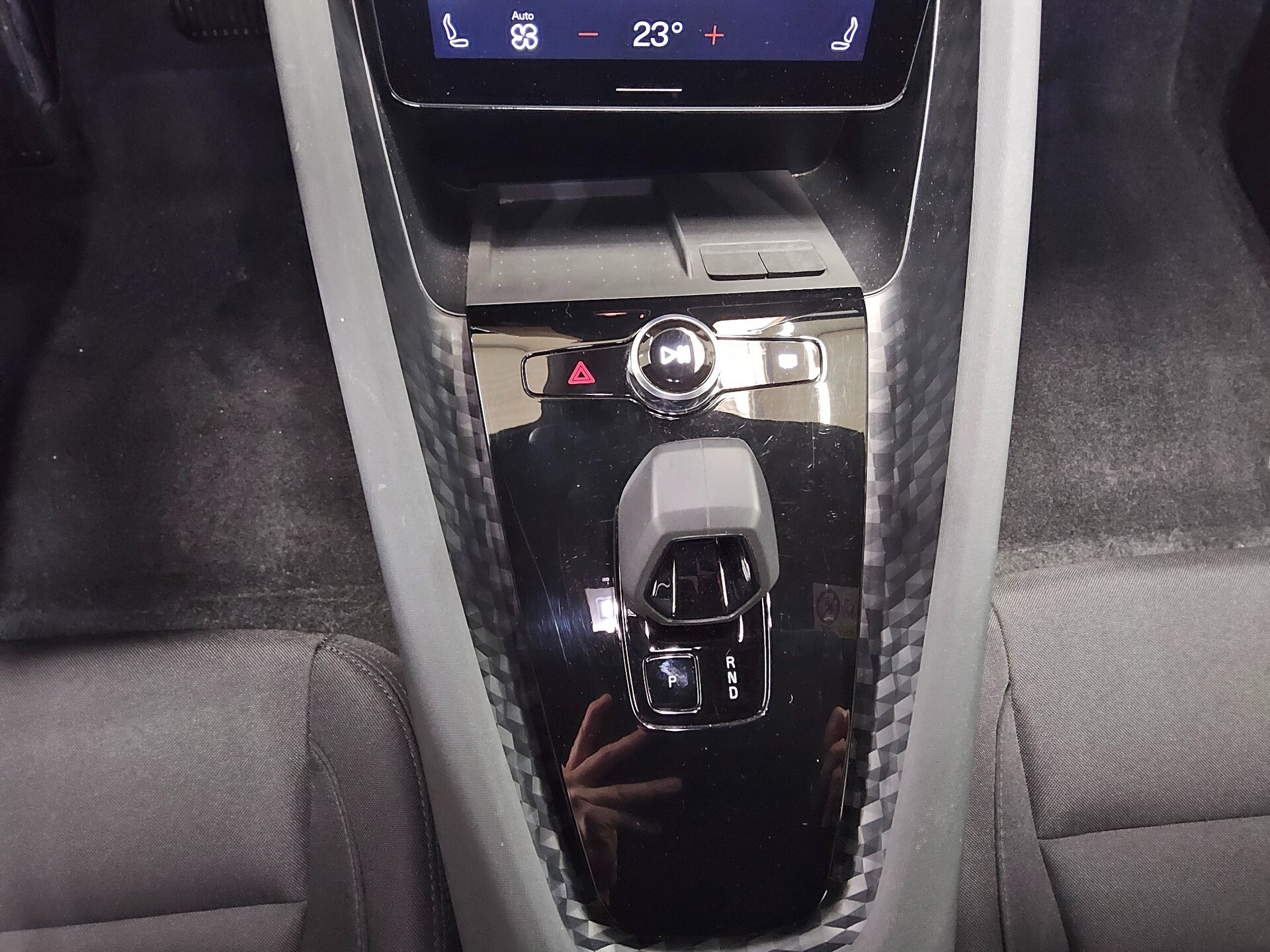 Polestar 2 Long Range Dual Navi LED 360° ACC Shz PDC 6