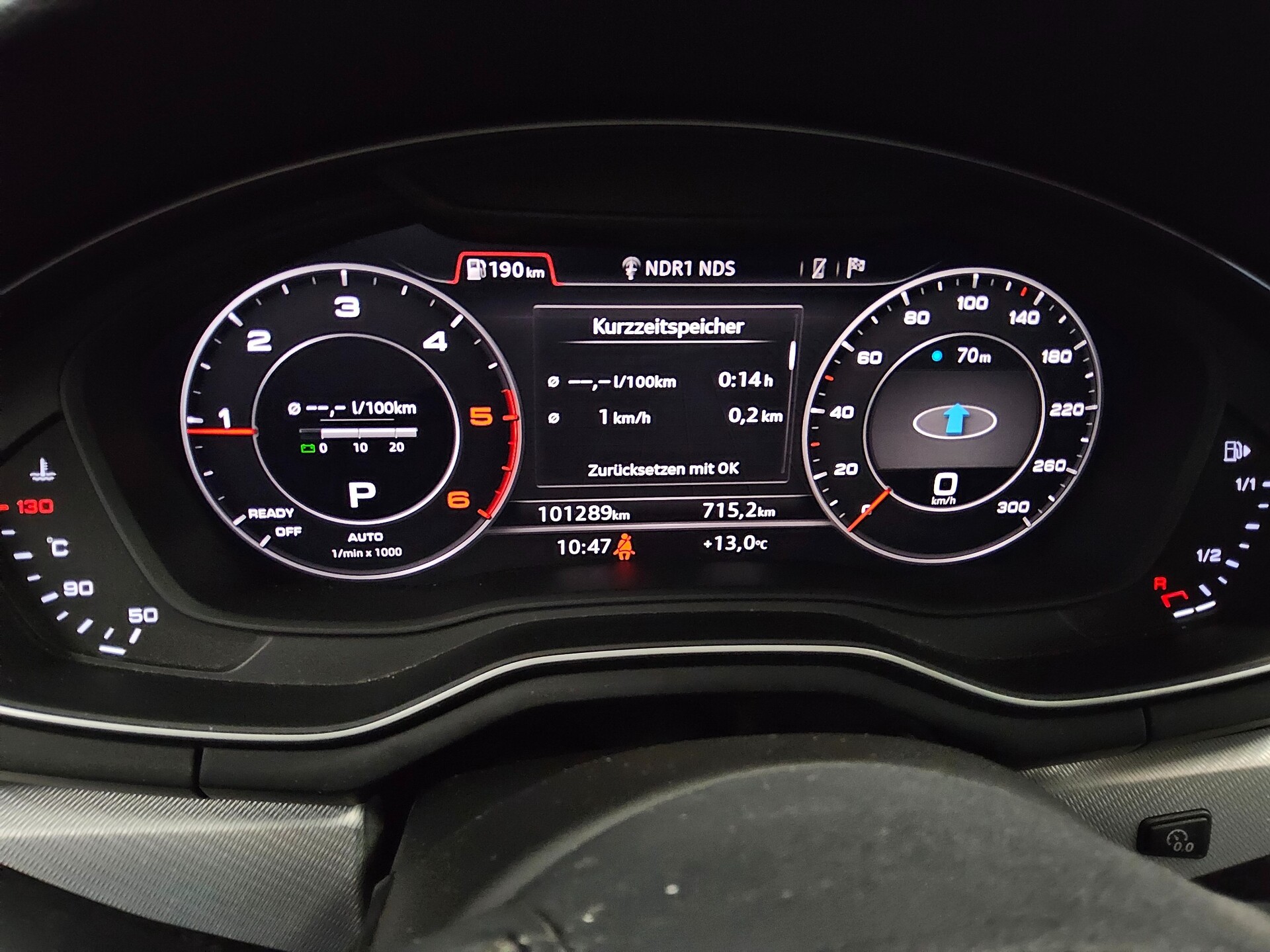 Audi A4 Avant 50 TDI Qu. sport Navi LED vc Pano HuD 8