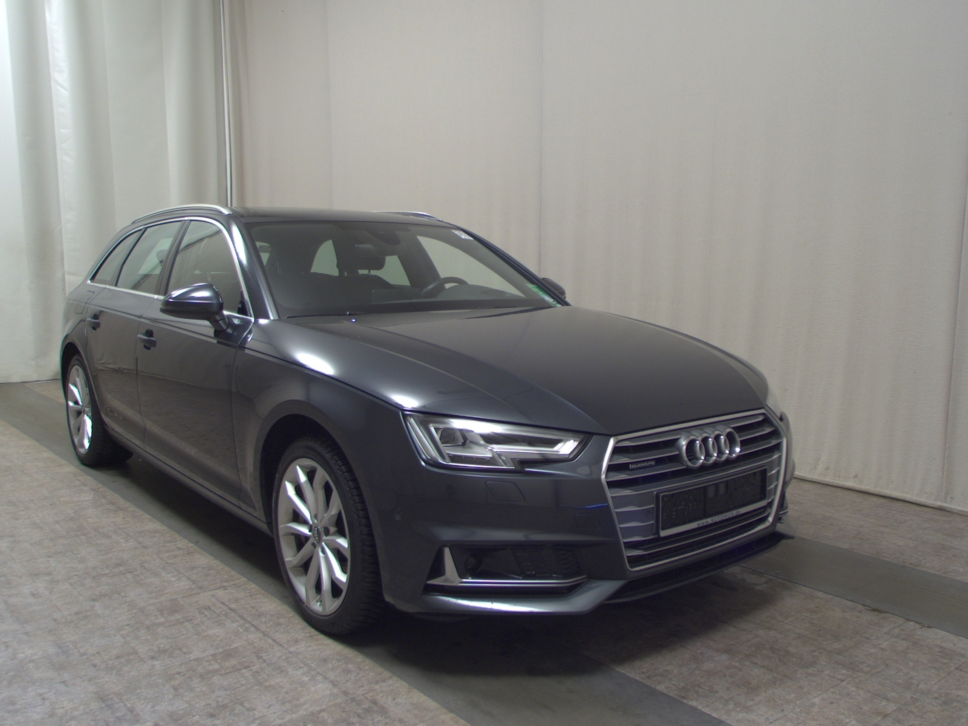 Audi A4 Avant 50 TDI Qu. sport Navi LED vc Pano HuD 3