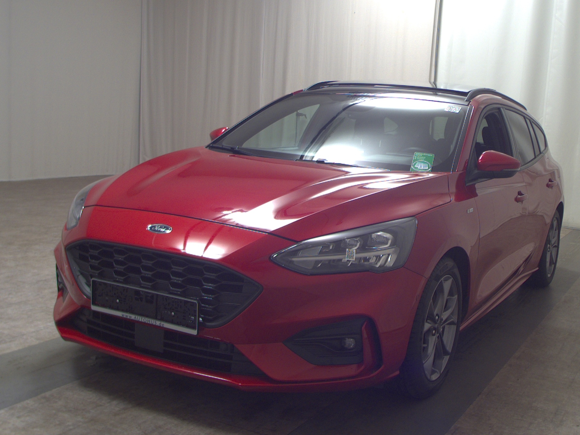 Ford Focus Turnier 1.5 EB ST-Line Navi LED B&O Pano 2