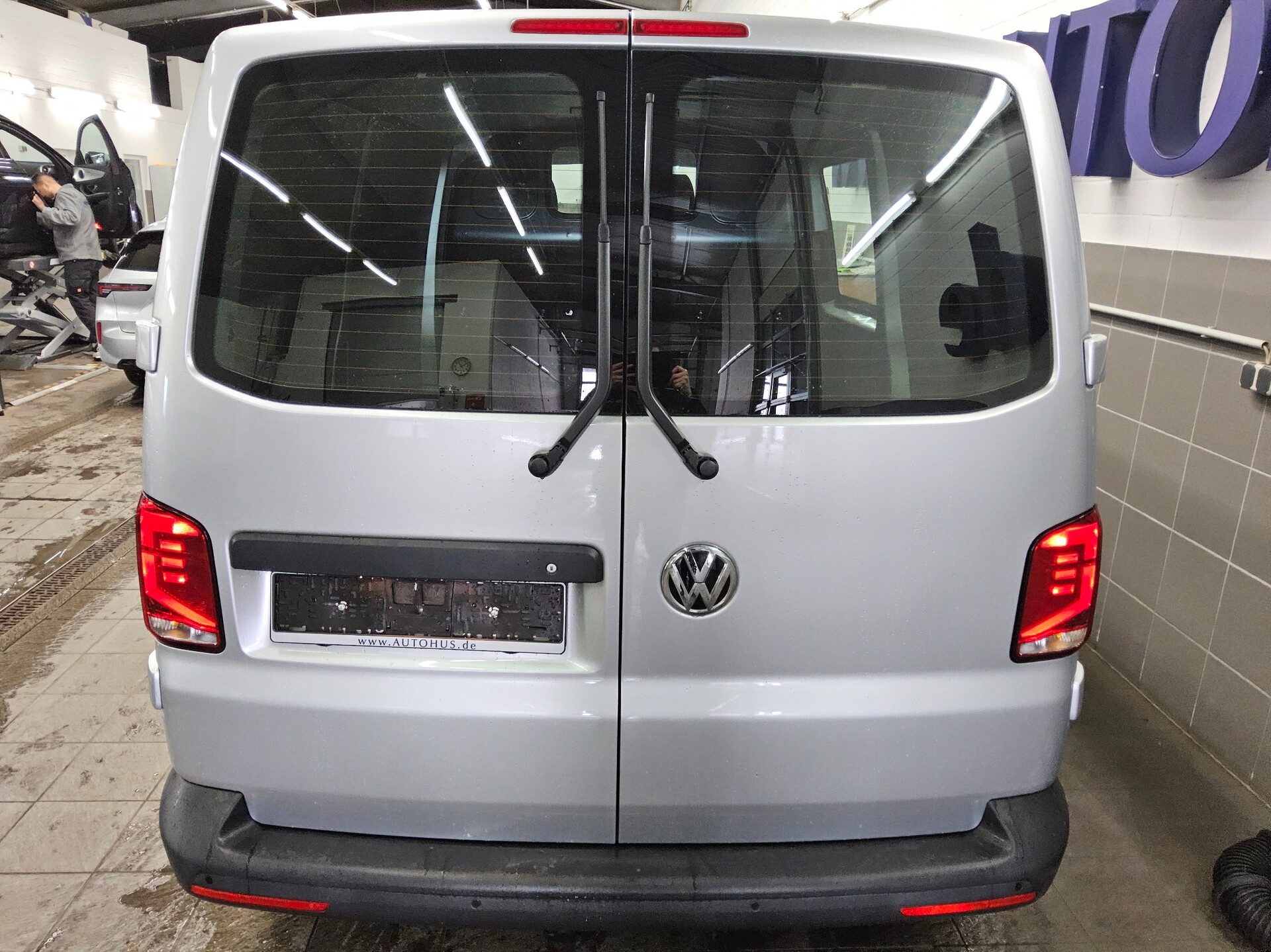 Volkswagen T6.1 Transporter 2.0 TDI 3-Sitze Navi AHK PDC 10
