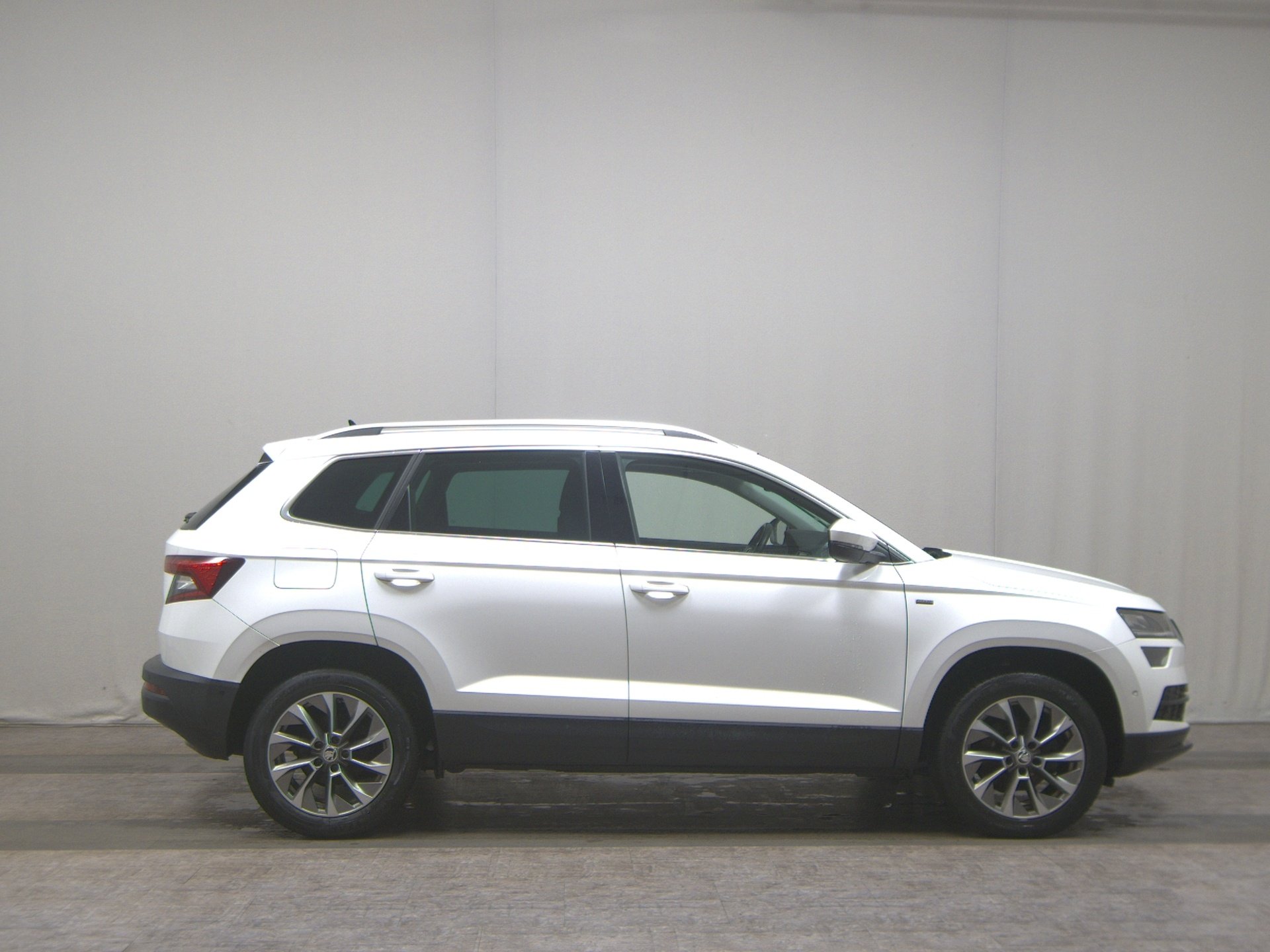 Skoda Karoq 2.0 TDI Clever Navi LED 4xShz RfK ACC PDC