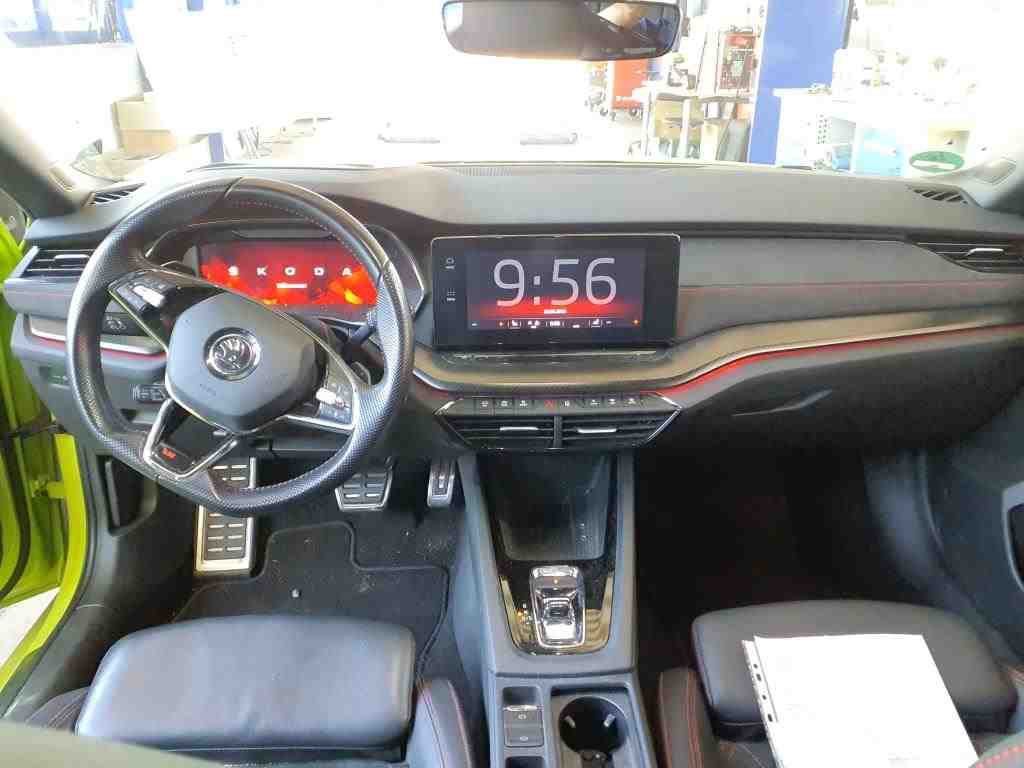 Skoda Octavia Kombi 2.0 TDI RS NAVI RFK ACC SPURHALTE KEYLESS 5