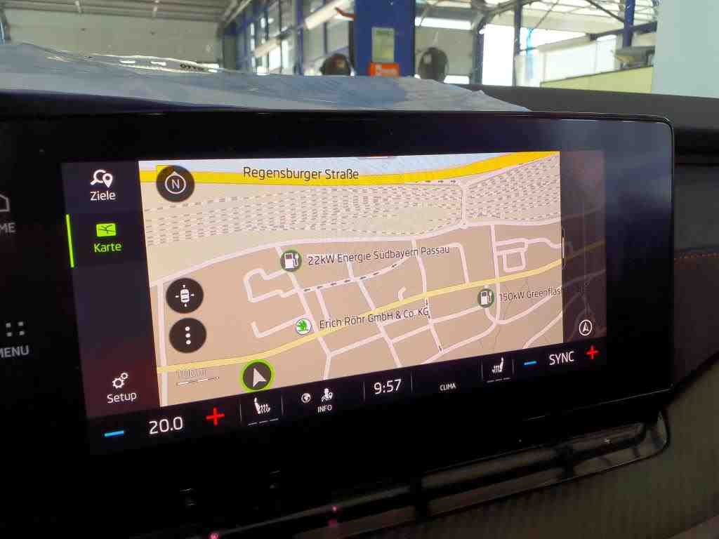 Skoda Octavia Kombi 2.0 TDI RS NAVI RFK ACC SPURHALTE KEYLESS 8
