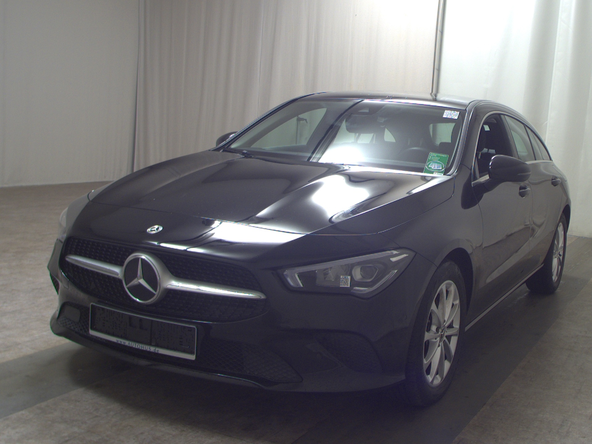 Mercedes-Benz CLA 200 SB d Navi Panorama LED Kamera 2
