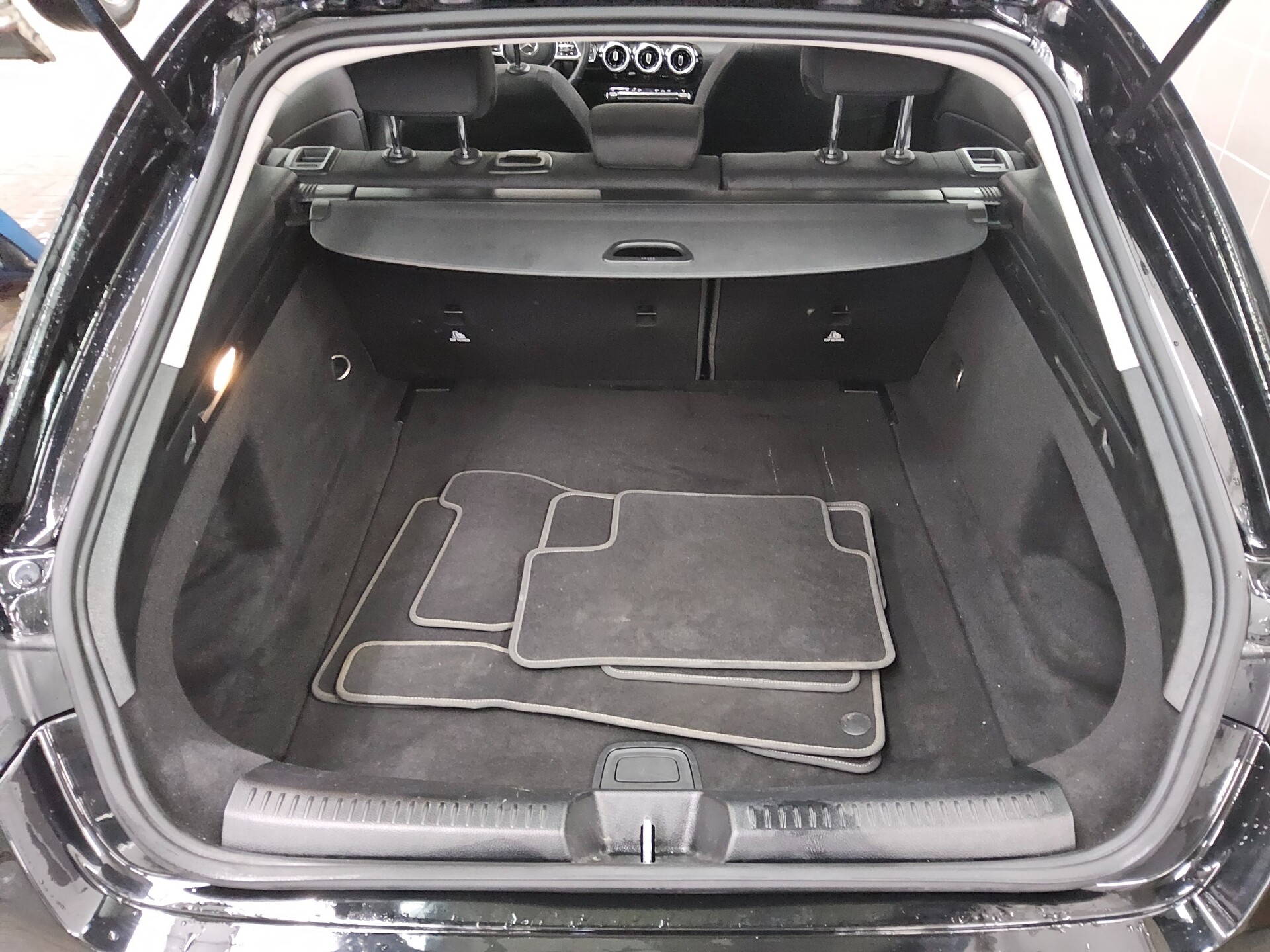 Mercedes-Benz CLA 200 SB d Navi Panorama LED Kamera 12