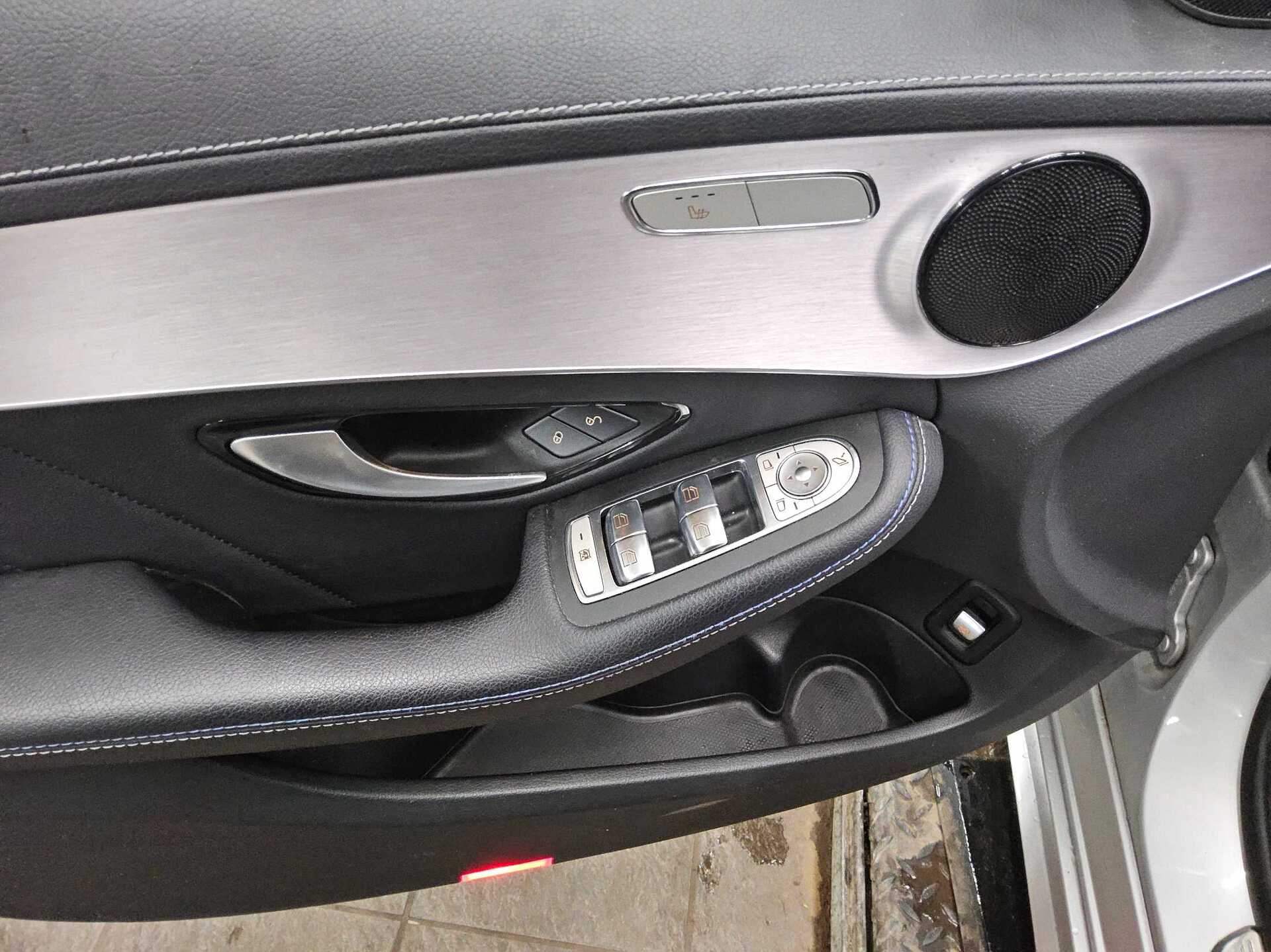 Mercedes-Benz C 300 T de AMG-Line Night Widescreen Navi MB-LED 10