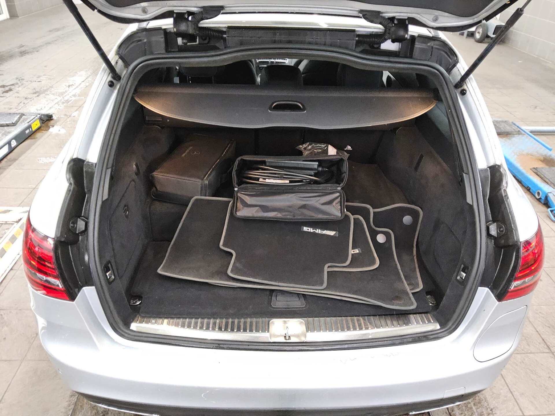 Mercedes-Benz C 300 T de AMG-Line Night Widescreen Navi MB-LED 12