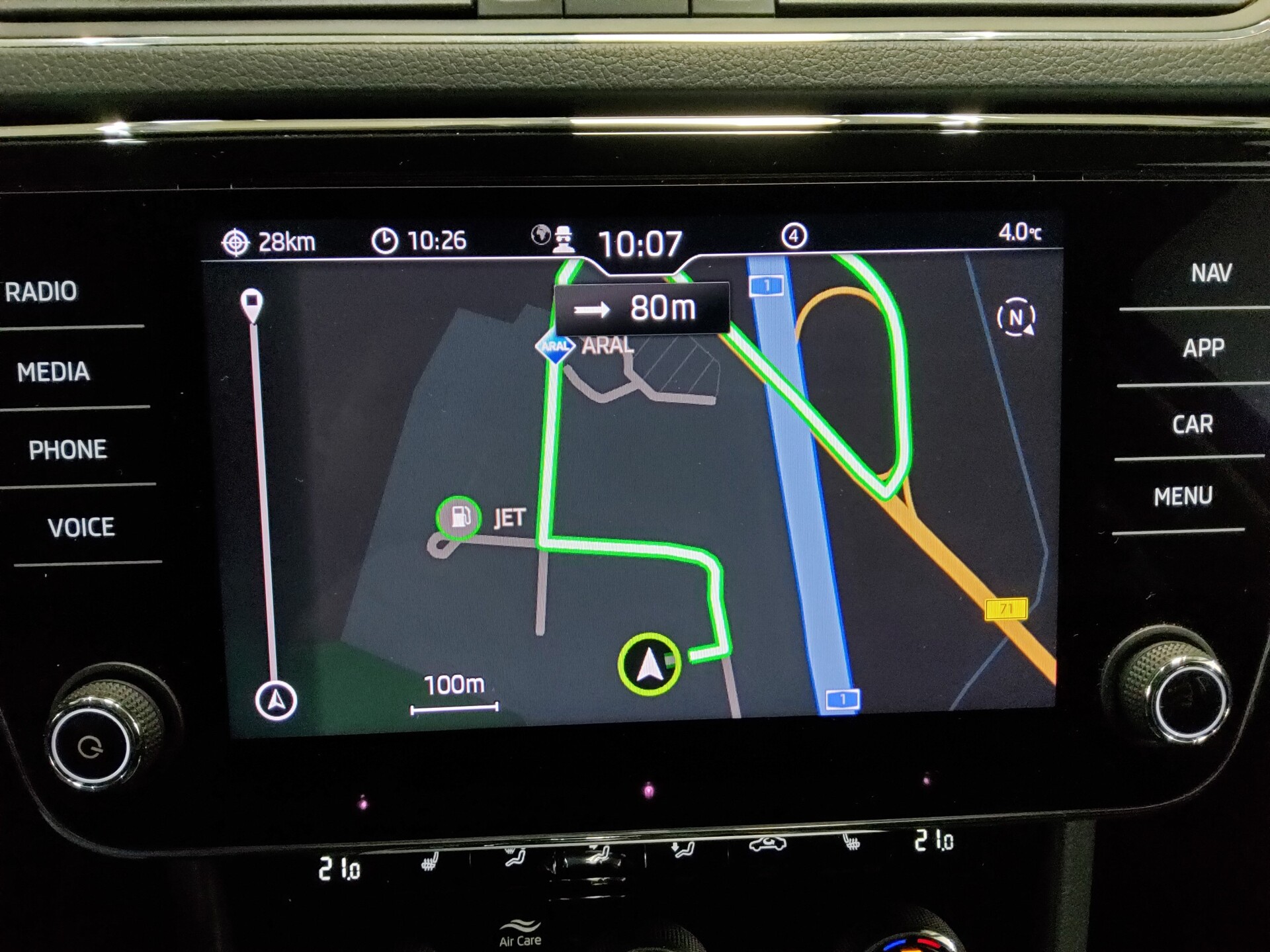 Skoda Superb Kombi 2.0 TDI Ambition Navi LED vc ACC 7