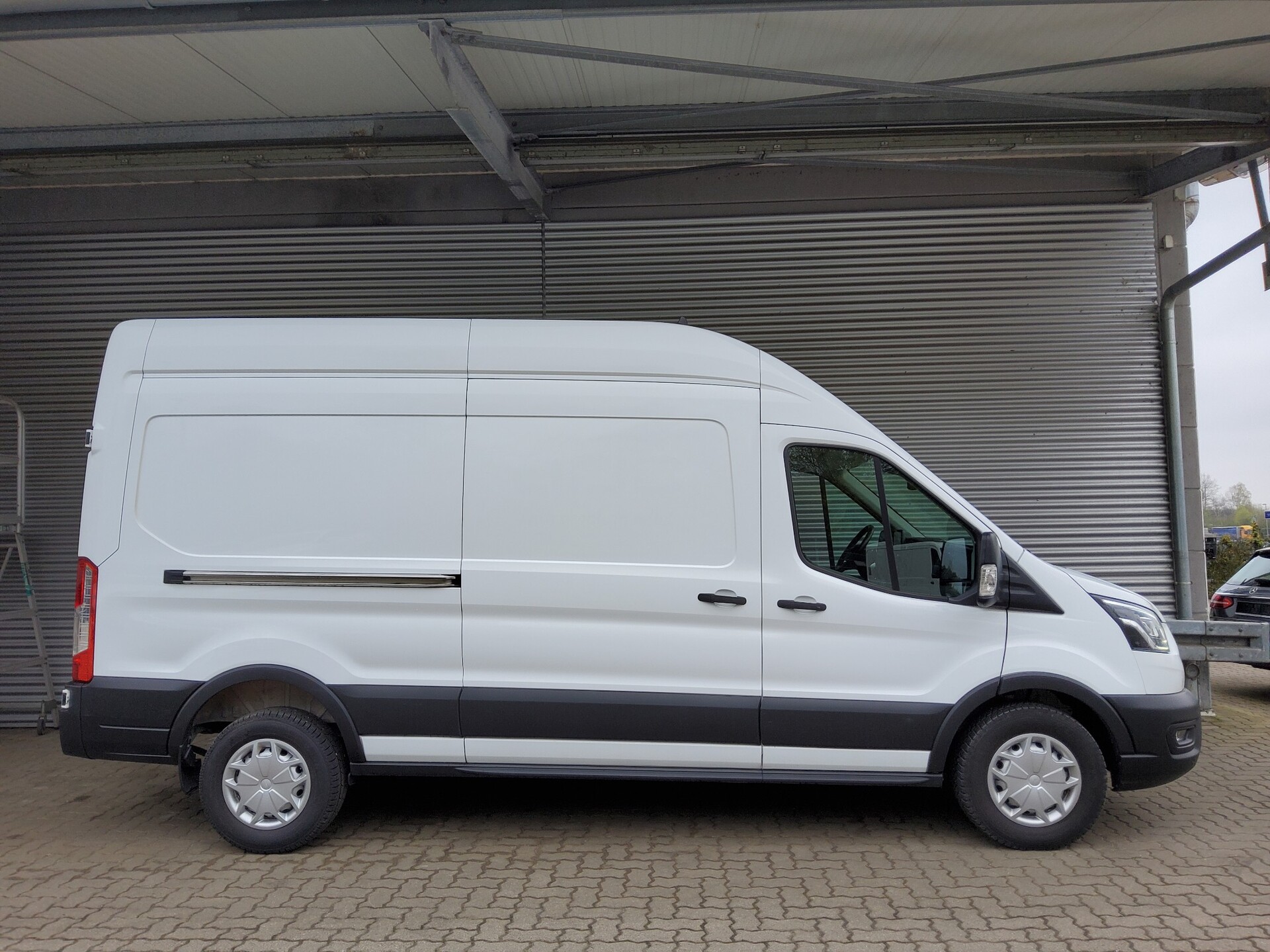 Ford Transit FT 350 2.0 TDCi Trend Navi Bi-Xenon PDC